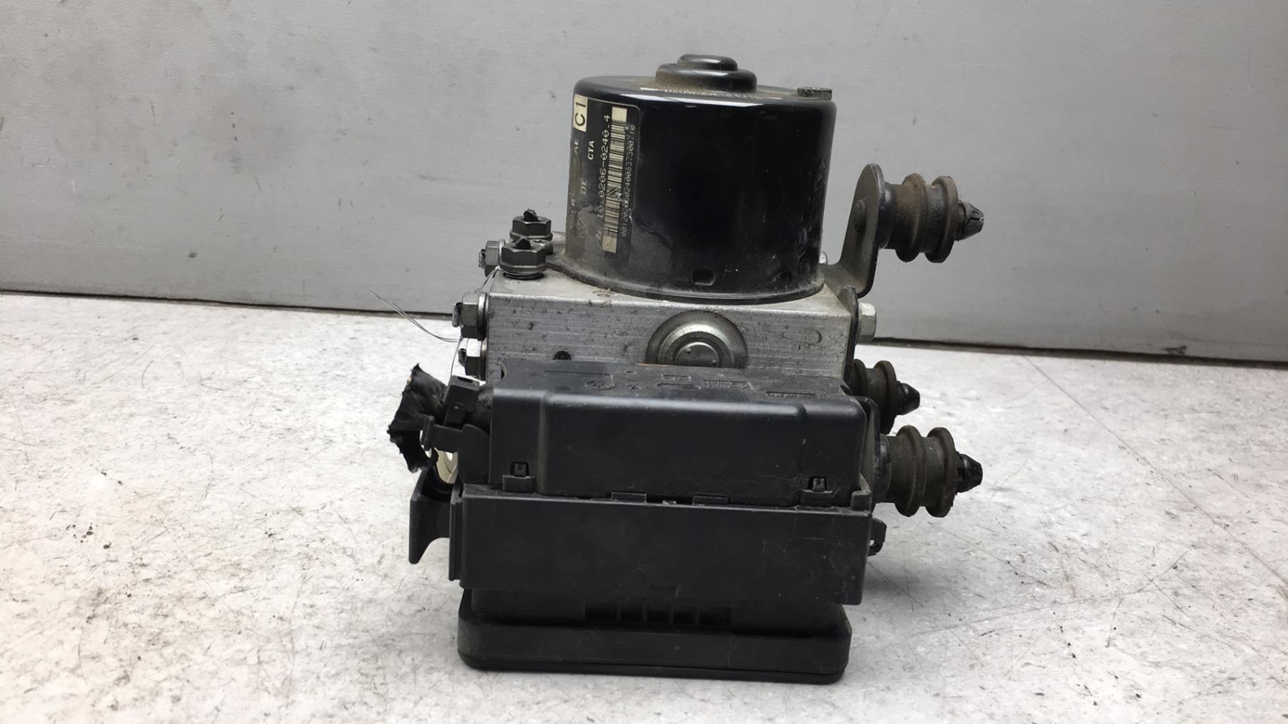 Bloc ABS (freins anti-blocage) AUDI A3 2 SPORTBACK PHASE 1  - 1