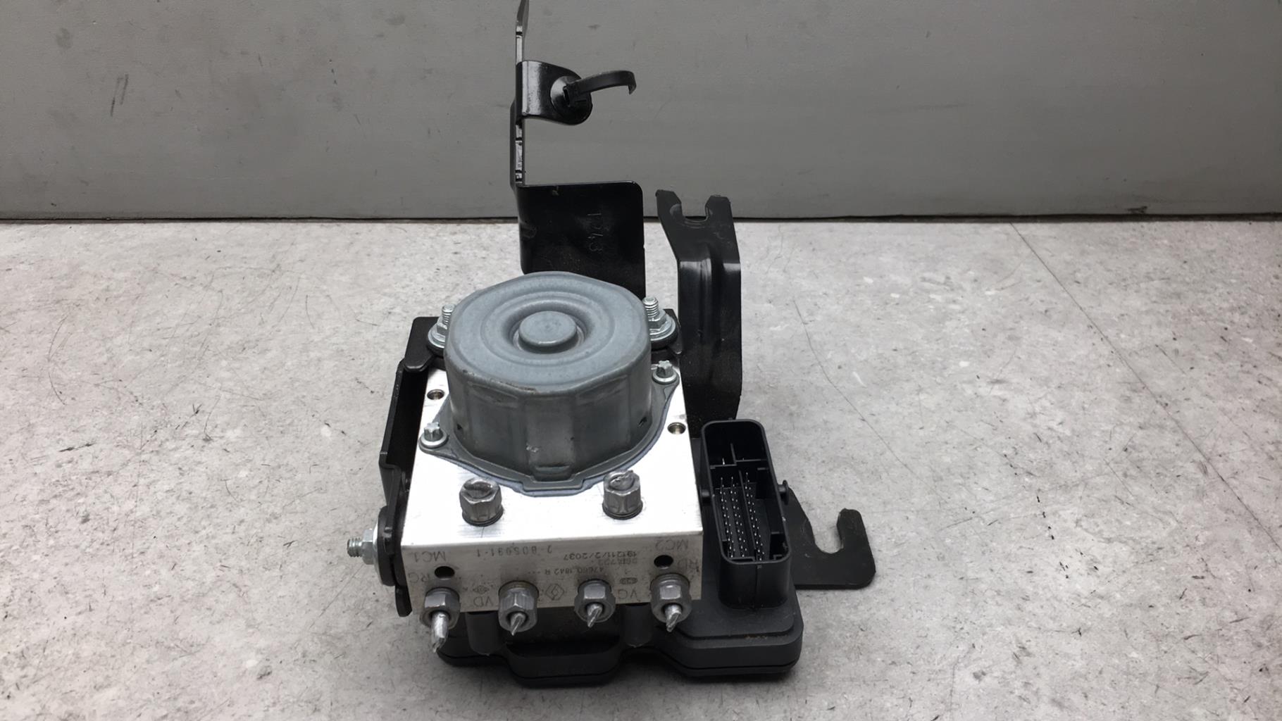 Bloc ABS (freins anti-blocage) DACIA SANDERO 2 PHASE 2  - 1