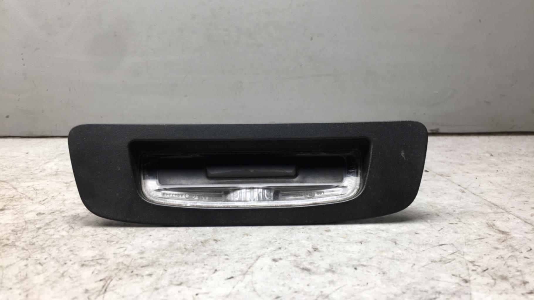 Pulsante del bagagliaio OPEL CROSSLAND X PHASE 1 Diésel - 1