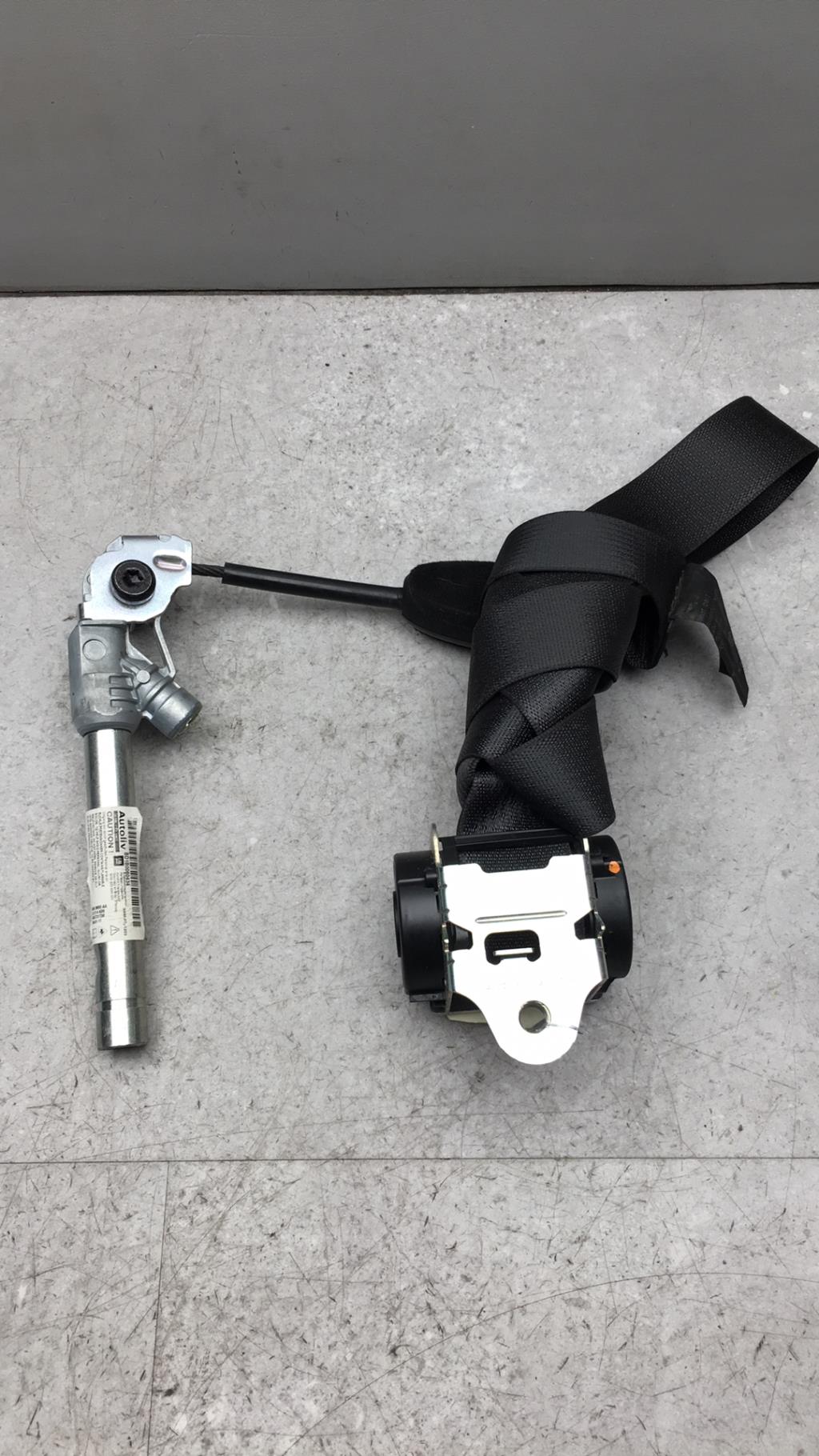 Cintura di sicurezza anteriore destra OPEL CORSA D PHASE 1 Diésel - 1