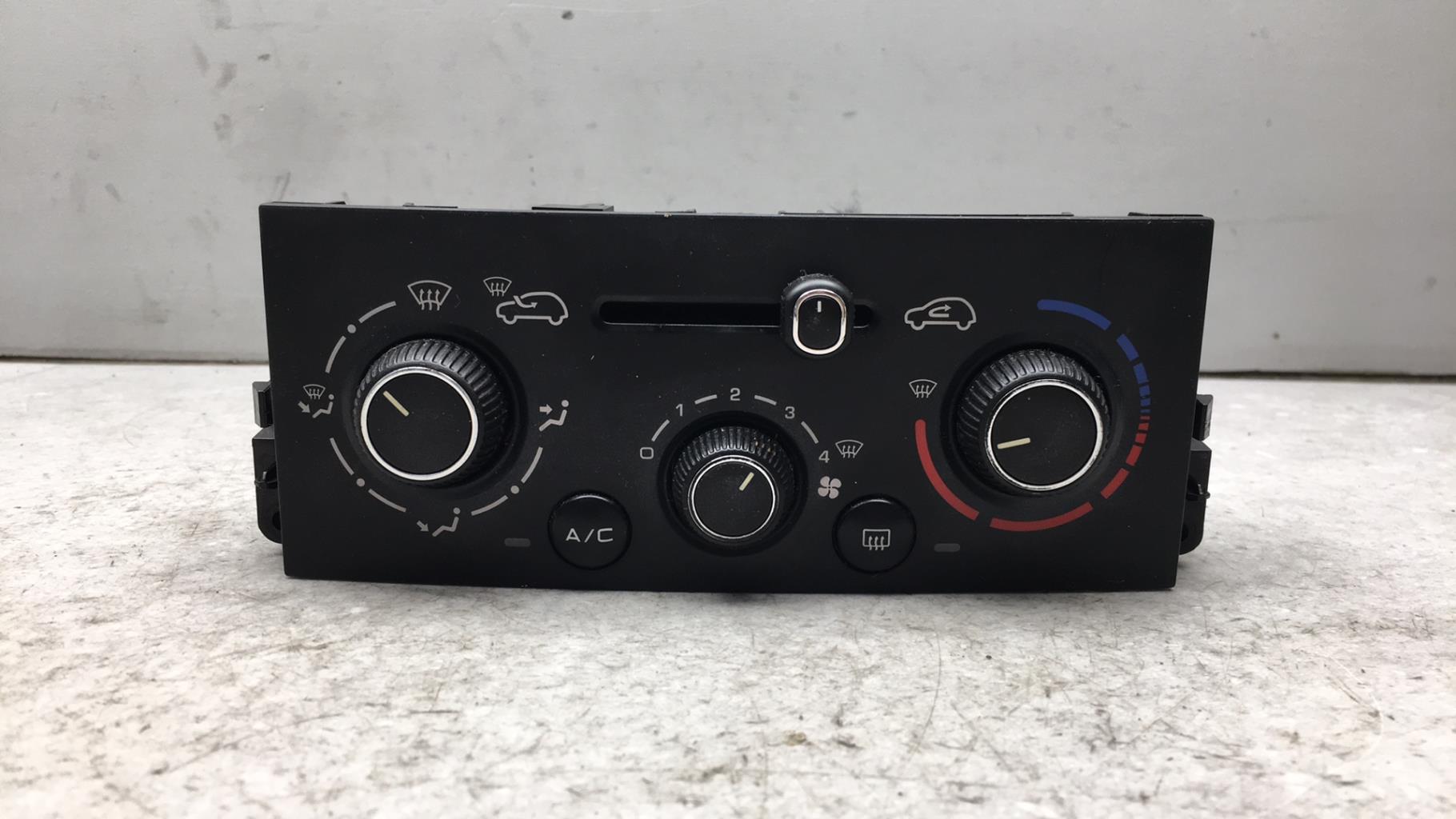 Commande chauffage PEUGEOT 207 PHASE 2 Essence - 1