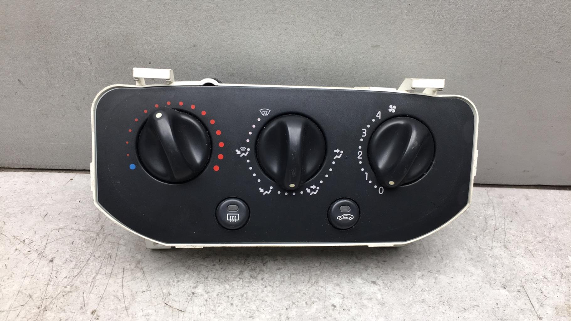 Commande chauffage RENAULT CLIO 2 PHASE 1 Essence - 1