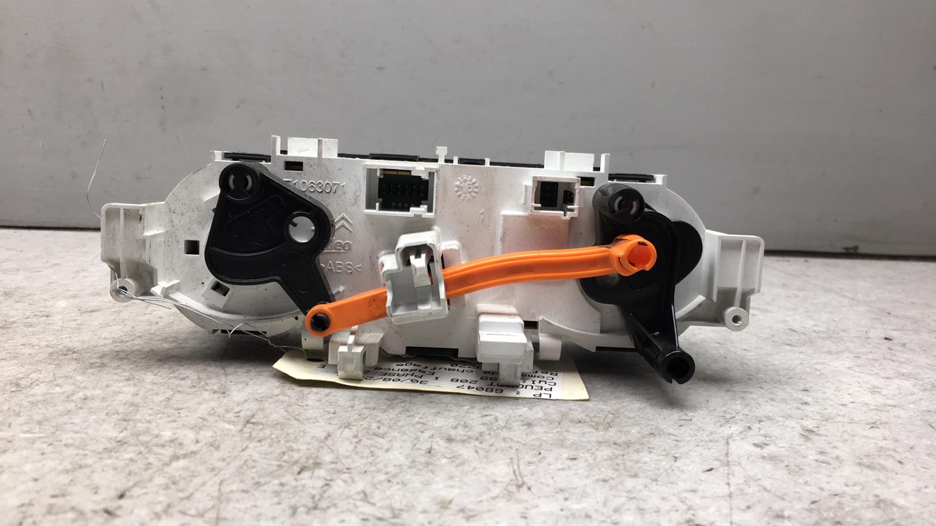Commande chauffage PEUGEOT 208 1 PHASE 2 Essence - 1