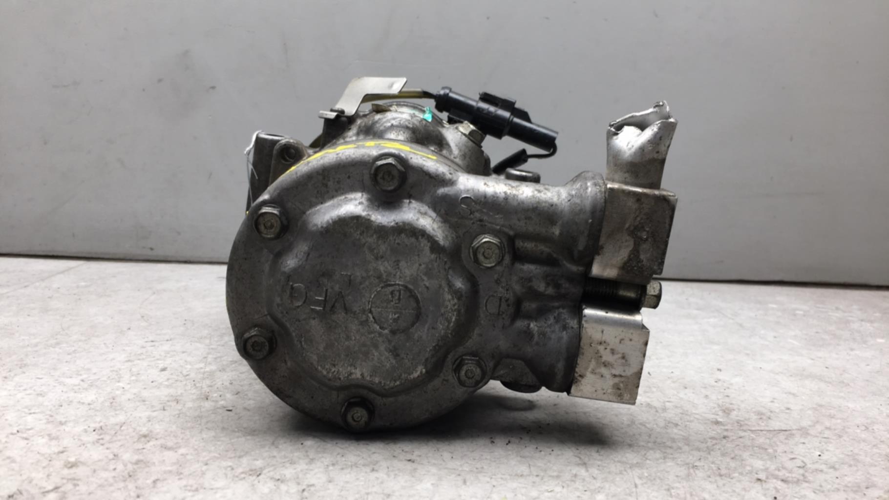 Compressore clima FORD FIESTA 5 PHASE 2  - 1