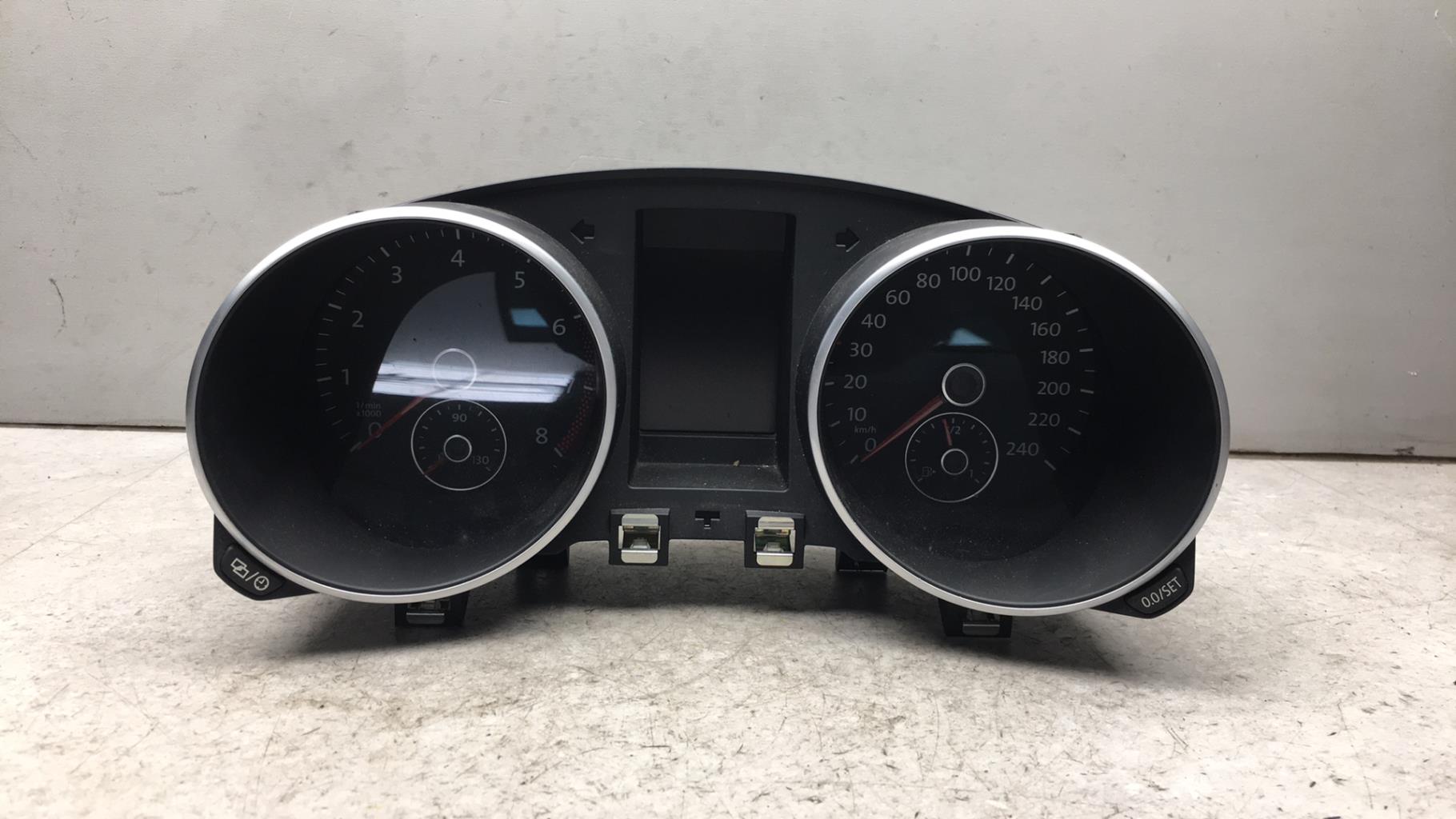 Compteur VOLKSWAGEN GOLF 6  - 1