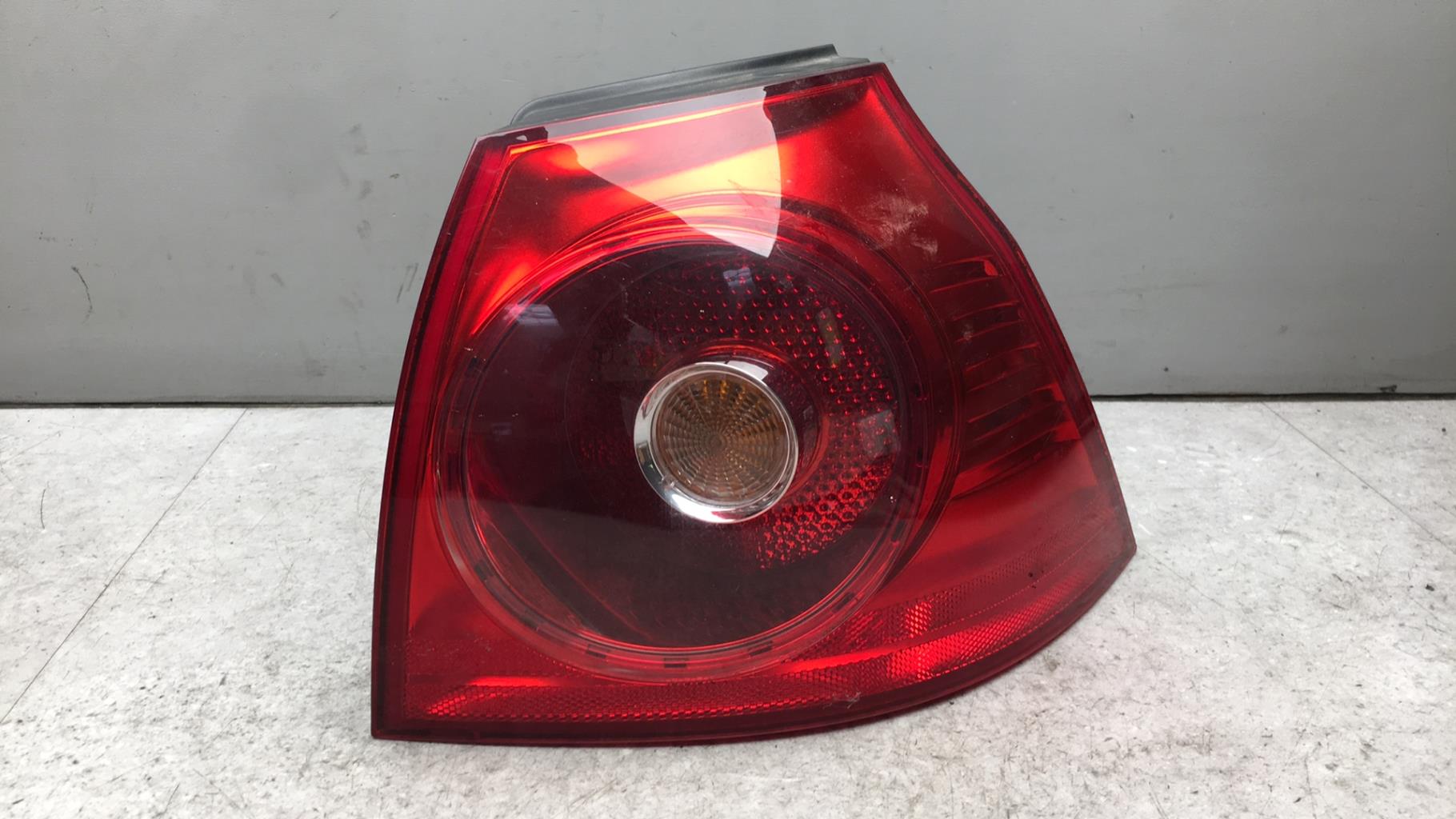 Fanale posteriore principale destro (luci) VOLKSWAGEN GOLF 5  - 1