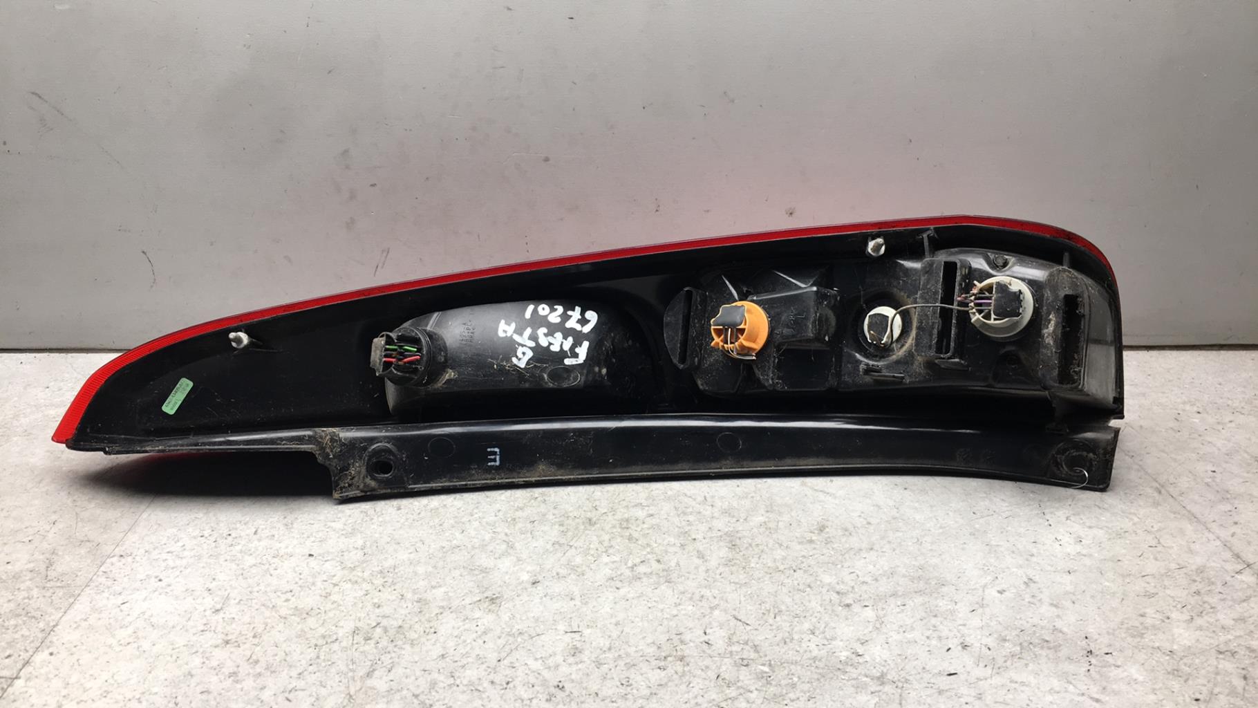 Fanale posteriore principale sinistro (luci) FORD FIESTA 5 PHASE 2  - 1
