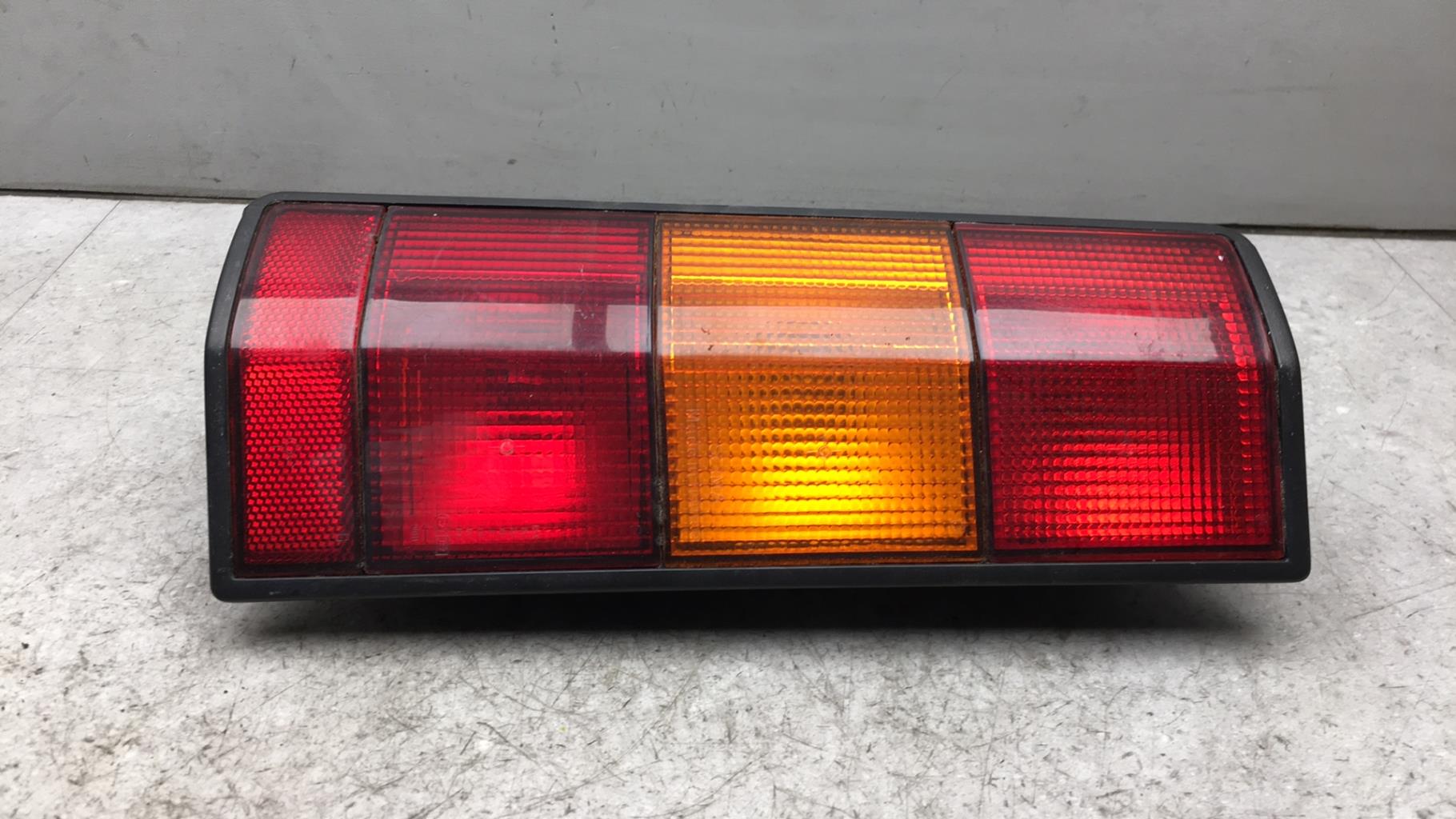 Fanale posteriore principale sinistro (luci) RENAULT EXPRESS PHASE 1  - 1