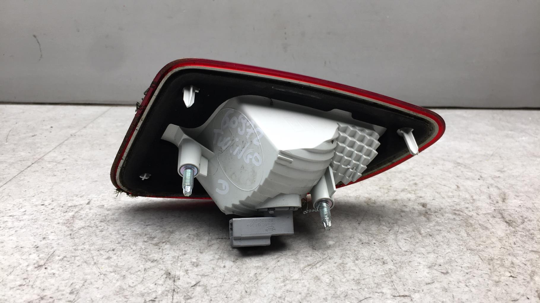Feu arriere secondaire droit (feux) RENAULT TWINGO 2 PHASE 2 Essence - 1