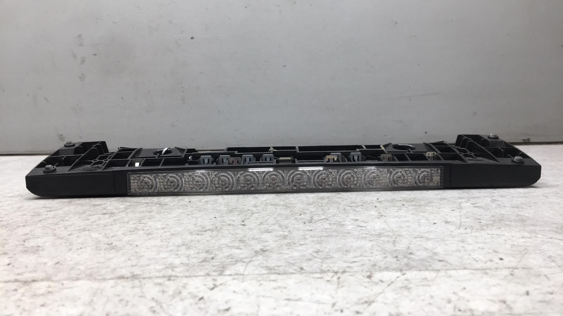 Luce stop centrale PEUGEOT 407 PHASE 1 BREAK  - 1