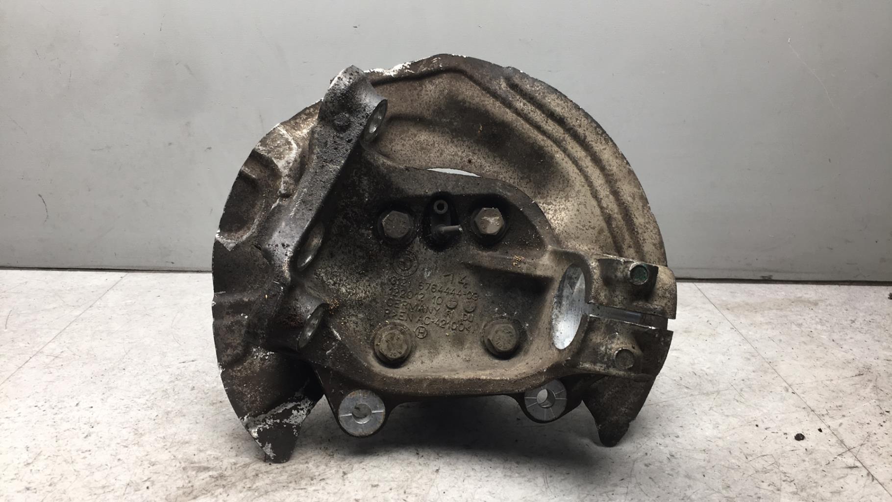 Fusee avant droit BMW SERIE 3 E90 PHASE 1  - 1