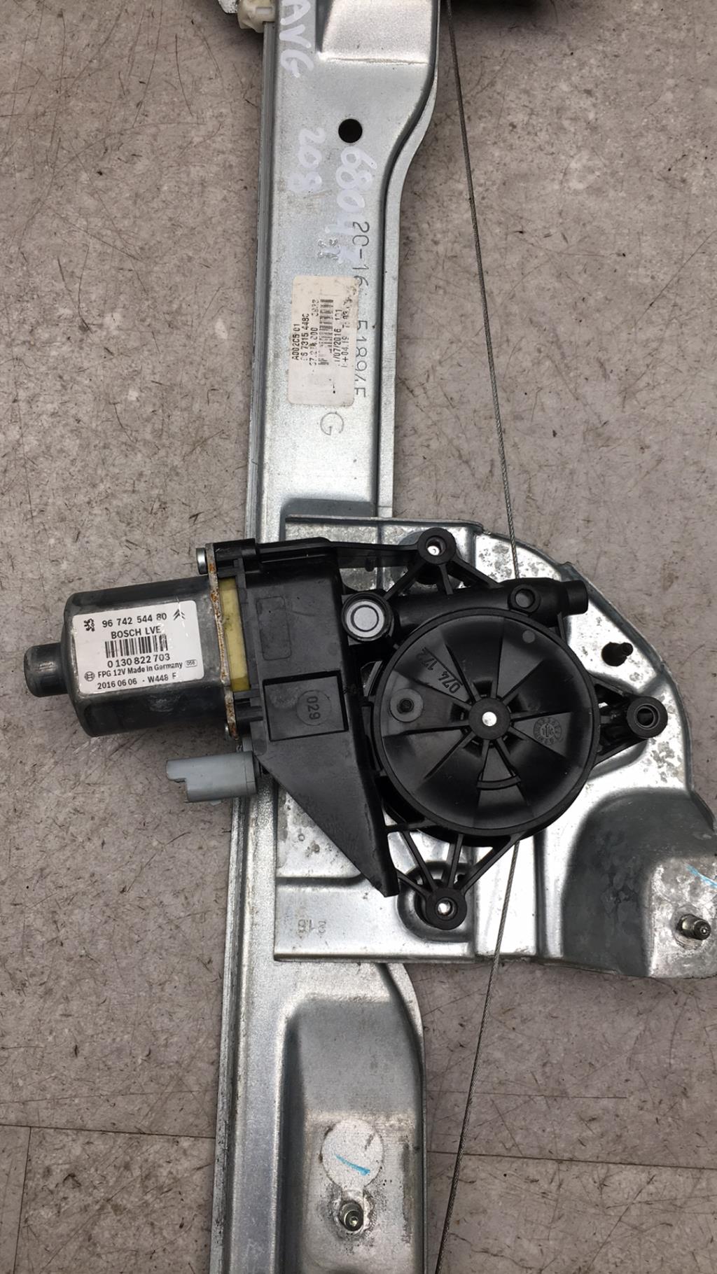 Alzacristalli elettrico anteriore sinistro PEUGEOT 208 1 PHASE 2 Gasolina - 1