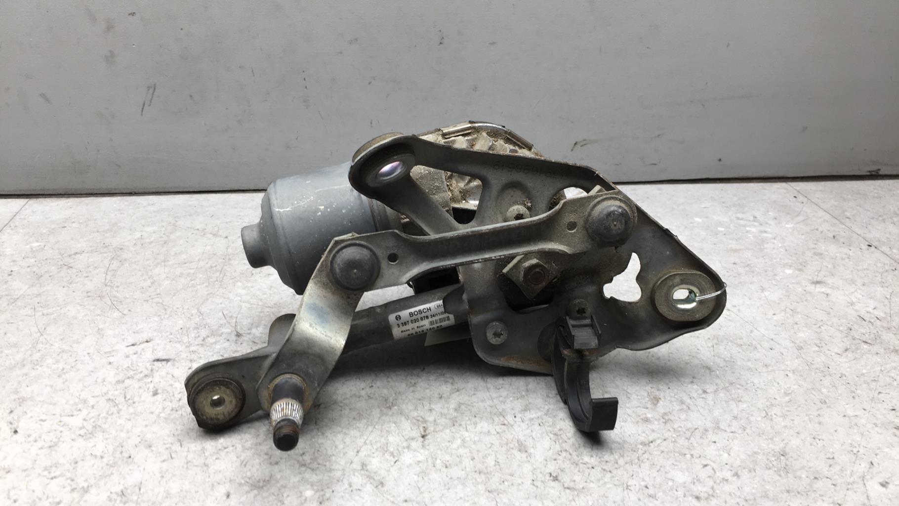 Motore tergicristallo anteriore destro PEUGEOT 407 PHASE 1 BREAK  - 1