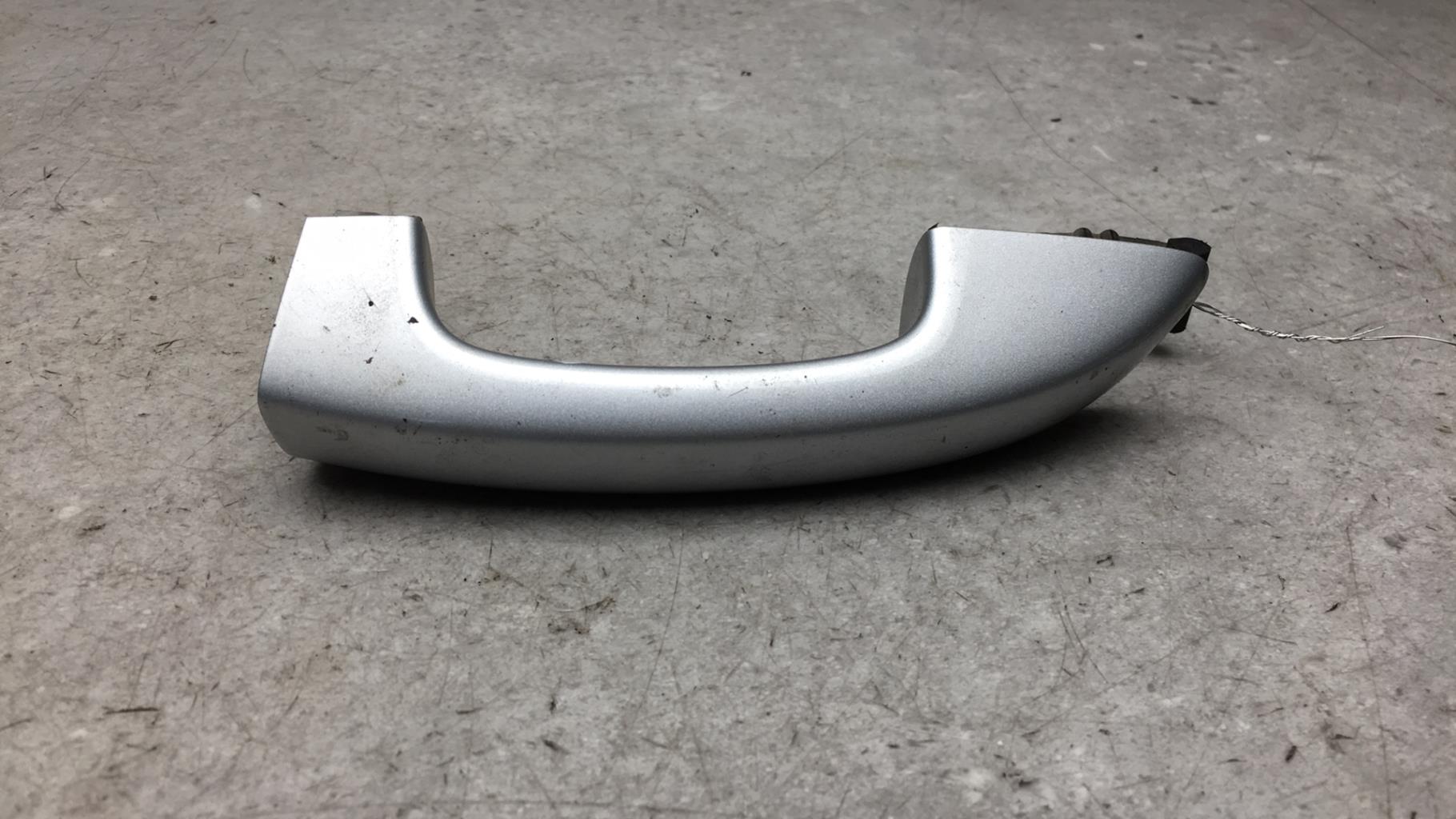 Maniglia portiera posteriore destra VOLKSWAGEN GOLF 6 Diésel - 1
