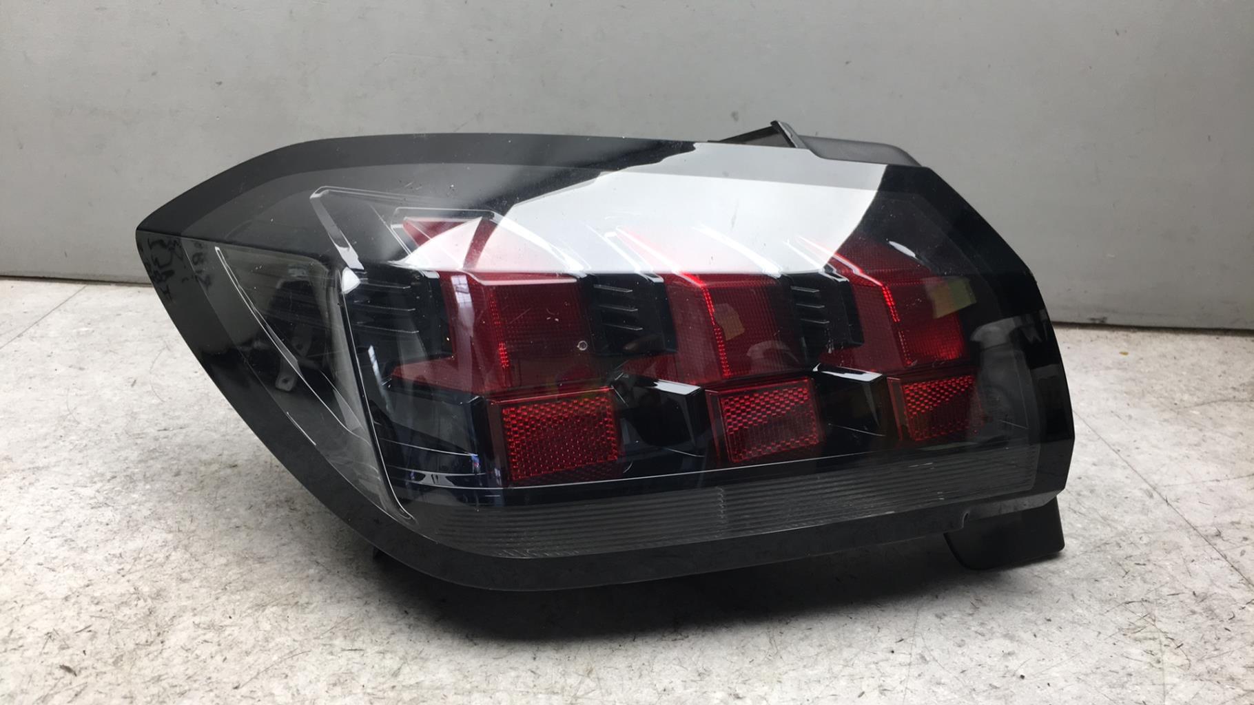 Fanale posteriore principale sinistro (luci) PEUGEOT 208 2 Diésel - 1