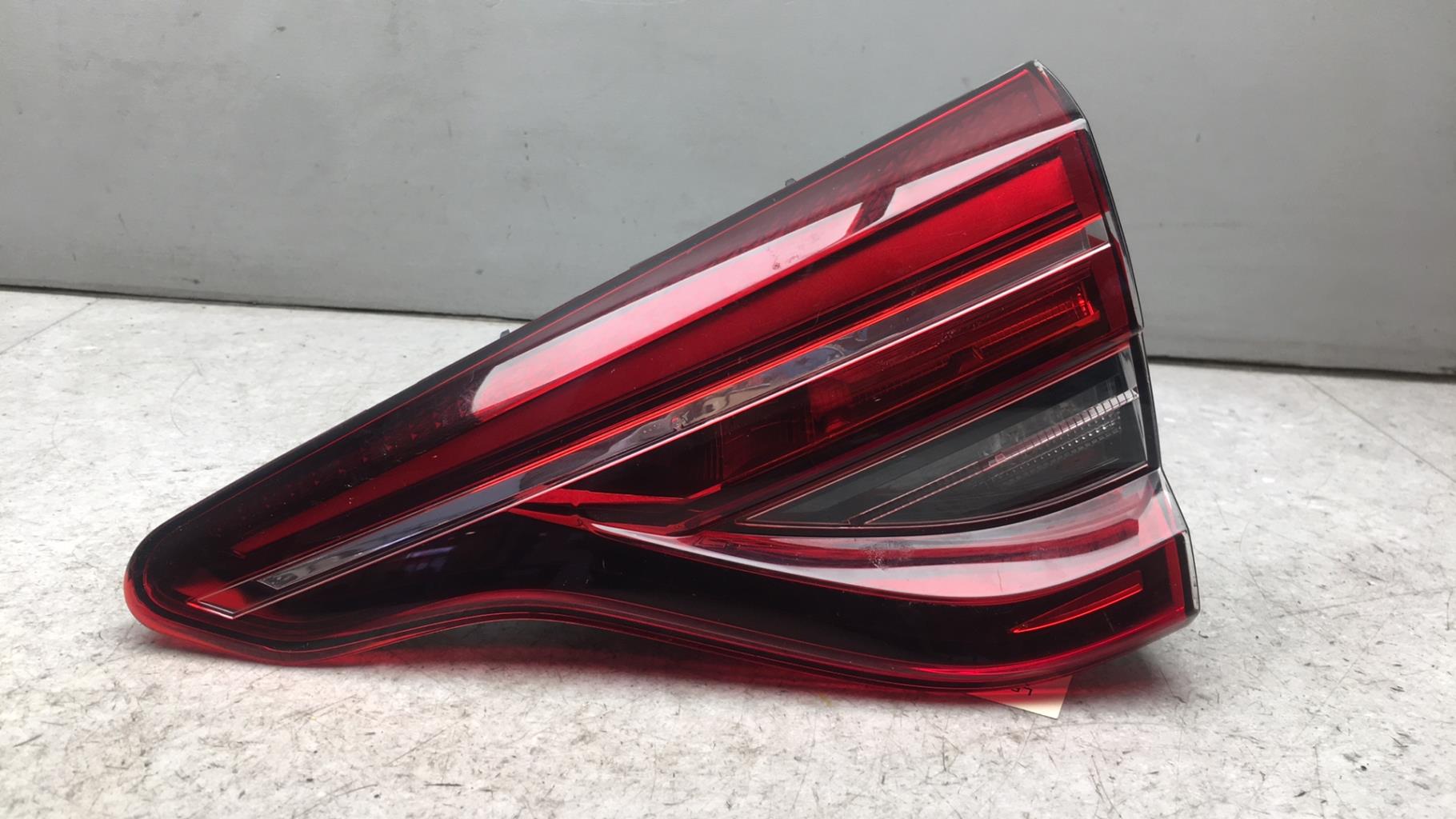 Feu arriere secondaire droit (feux) RENAULT CLIO 5 PHASE 1 Essence/Hybride - 1
