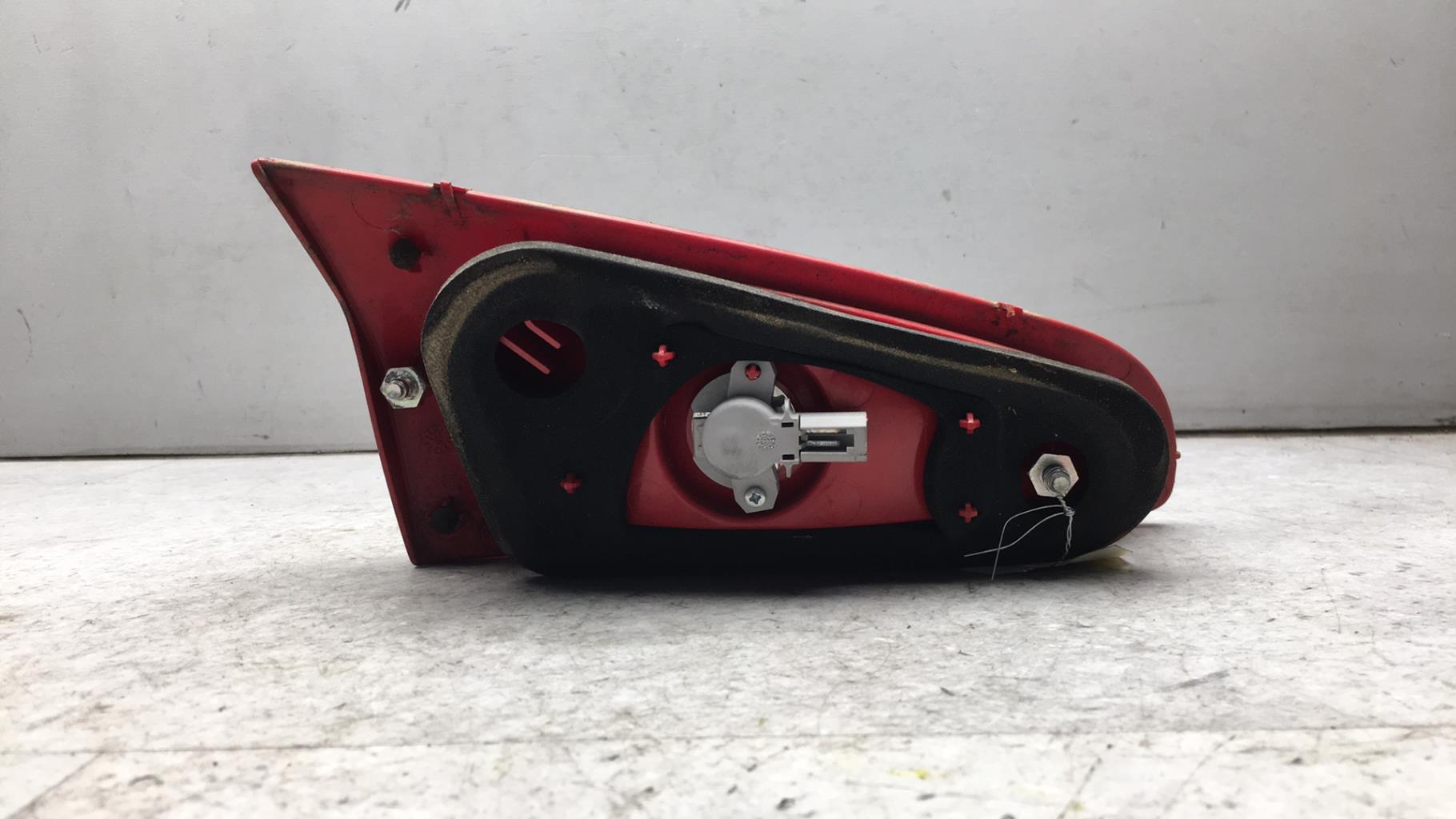 Feu arriere secondaire droit (feux) ALFA ROMEO 147 PHASE 2 Diesel - 1
