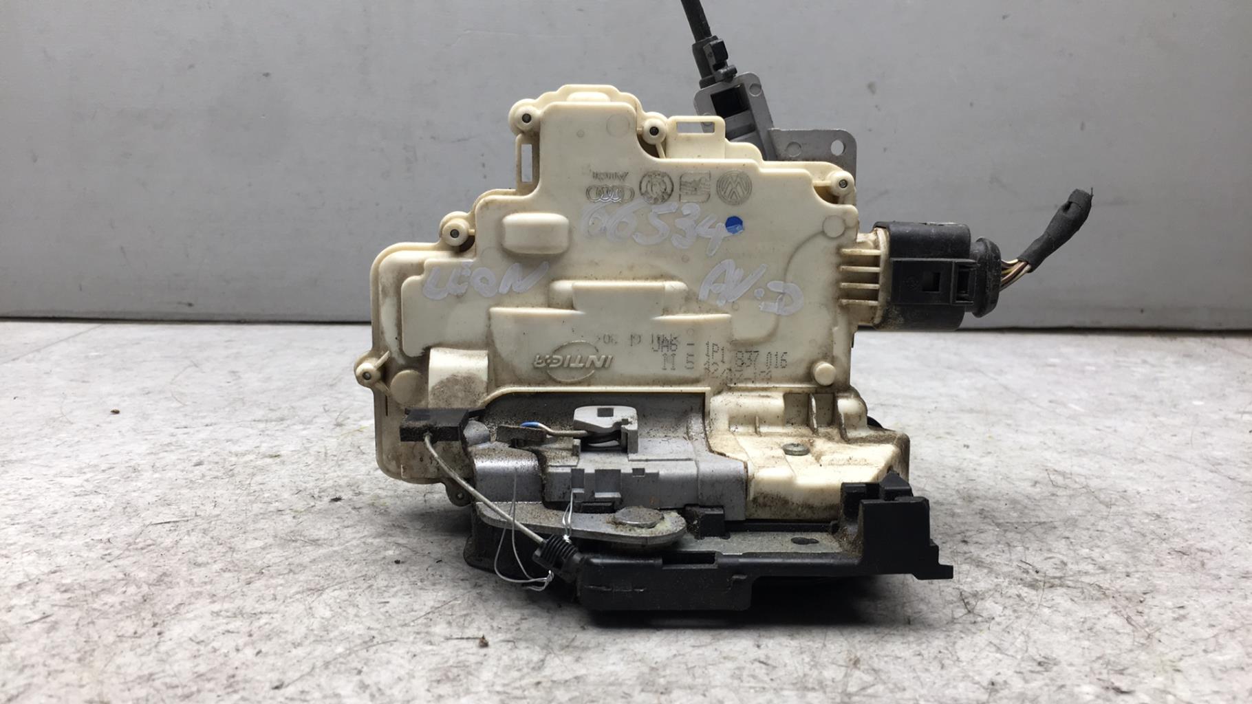 Serrure avant droit SEAT LEON 2 PHASE 1 Diesel - 1