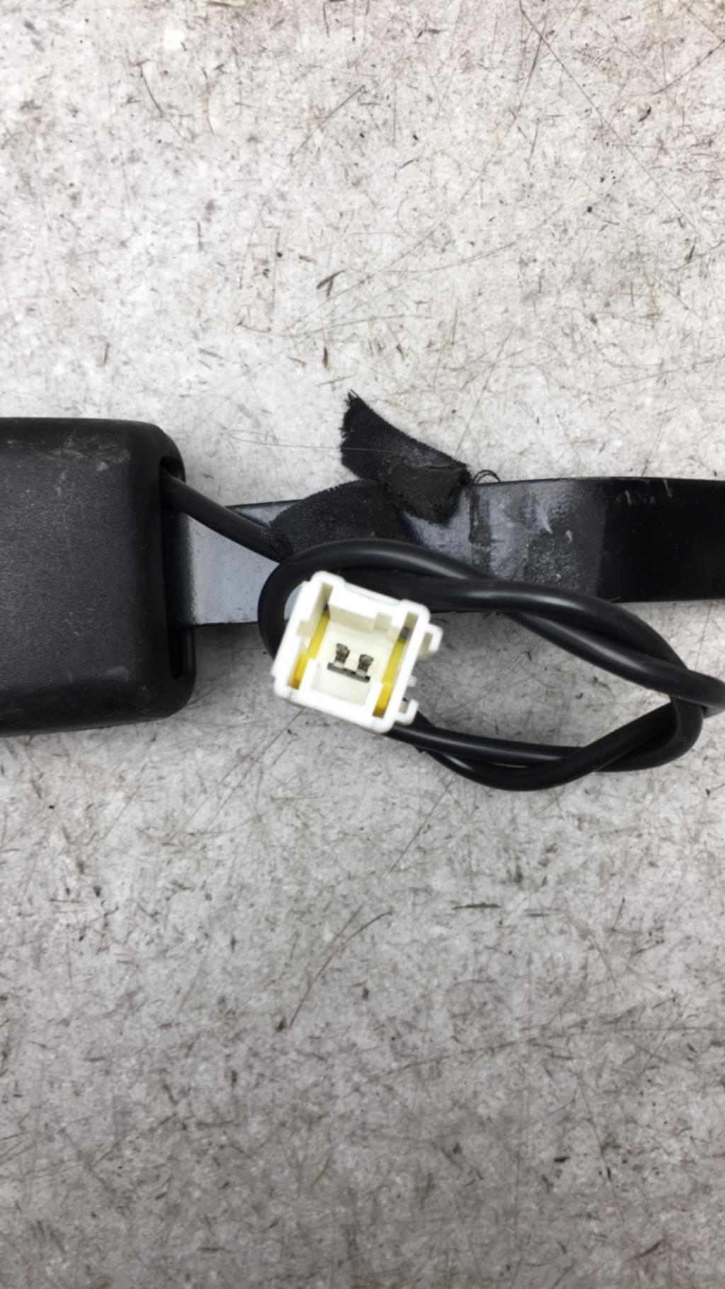 Aggancio cintura sicurezza anteriore destro CITROEN C4 GRAND PICASSO 1 Diésel - 1