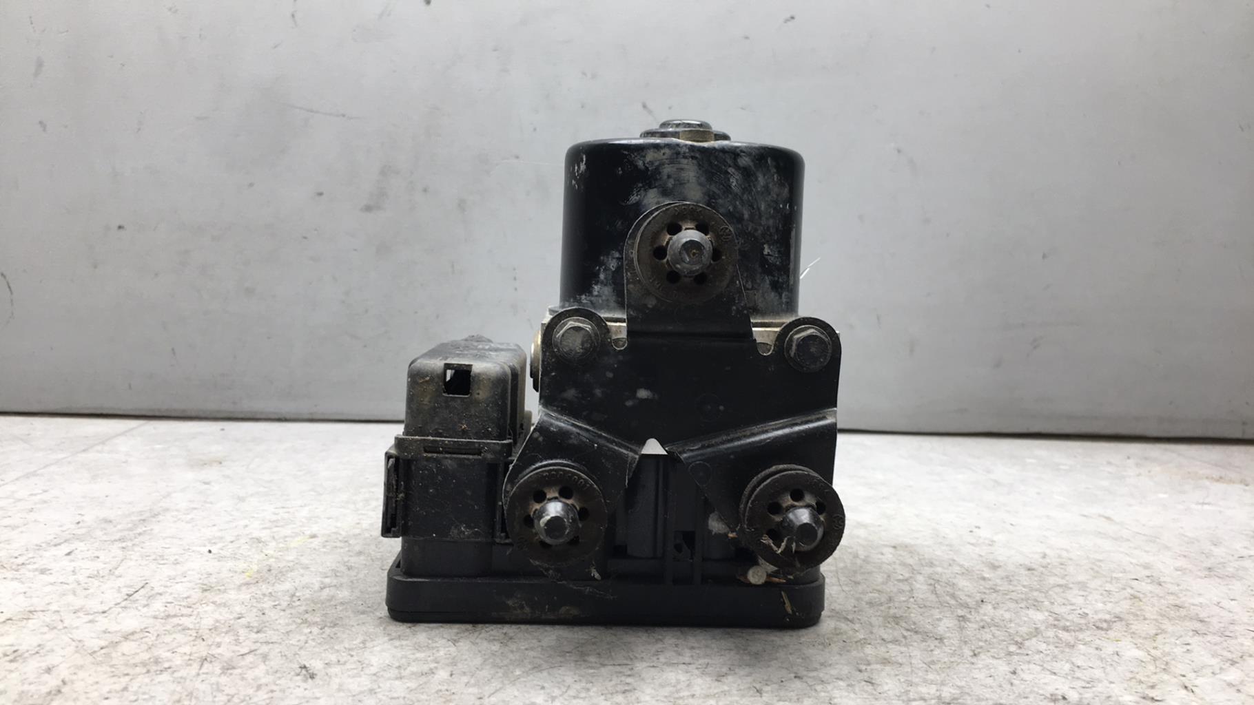 Bloc ABS (freins anti-blocage) AUDI A3 2 SPORTBACK PHASE 1  - 1