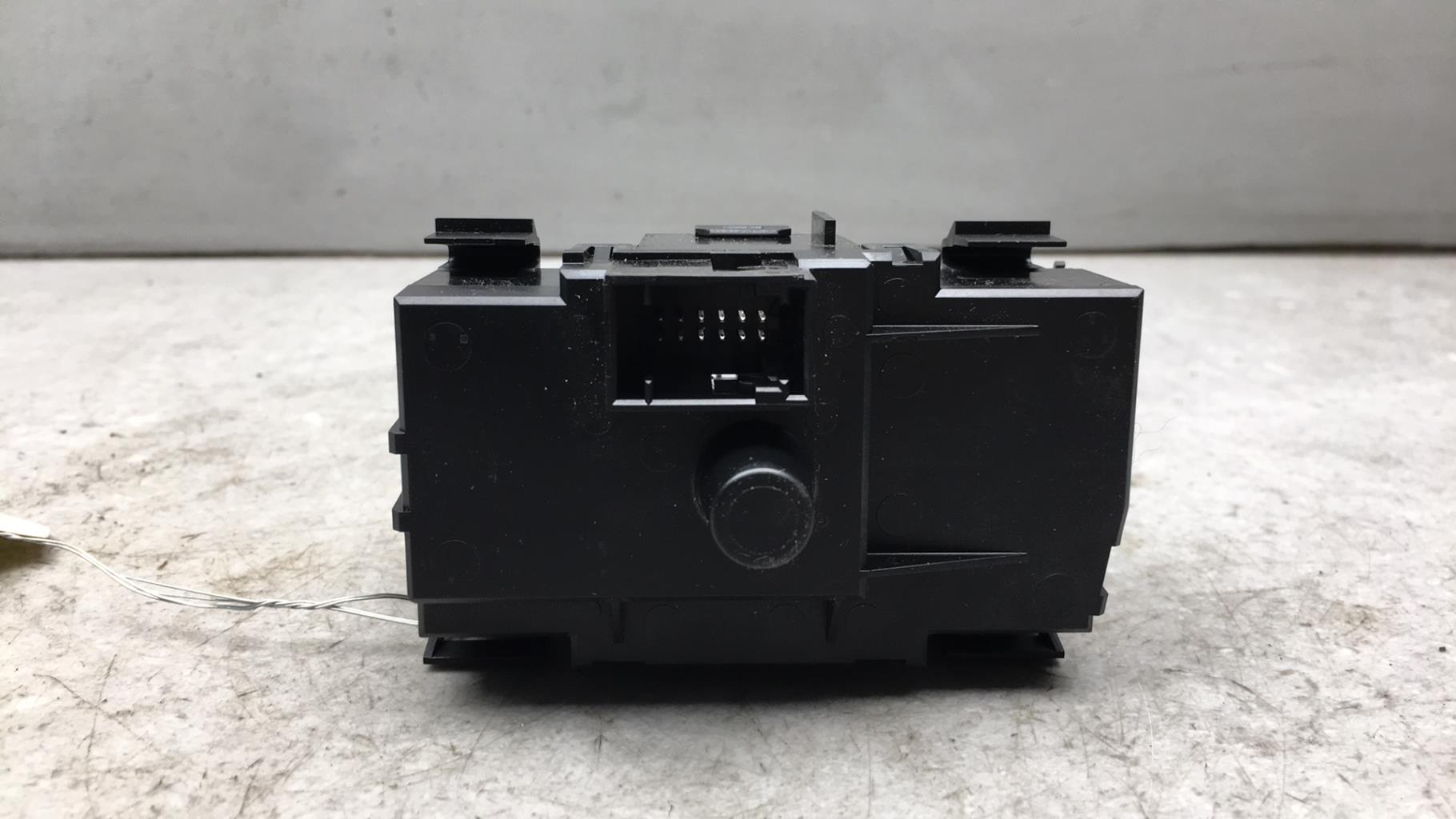 Commande de phare BMW SERIE 1 E87 PHASE 1  - 1