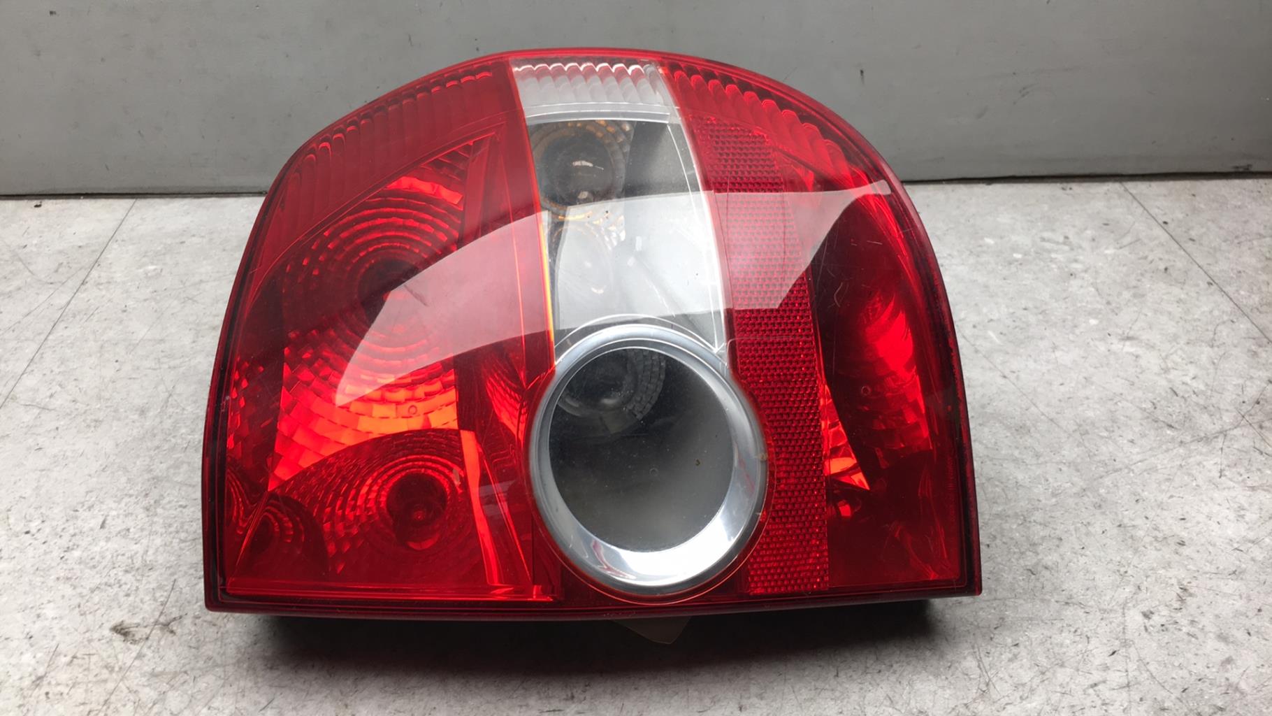 Fanale posteriore principale destro (luci) VOLKSWAGEN FOX Gasolina - 1