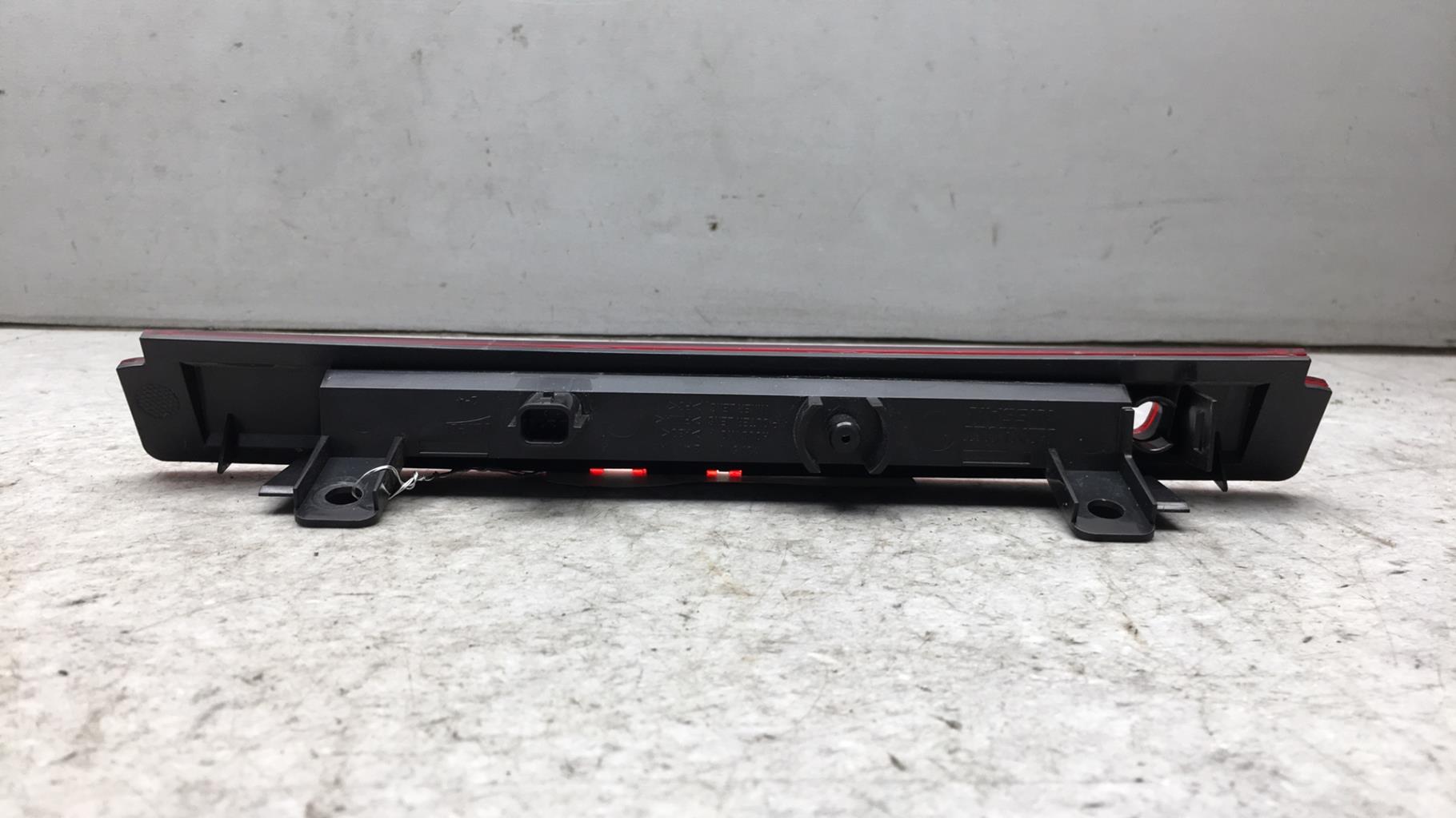 Luce stop centrale RENAULT CAPTUR 1 PHASE 2 Diésel - 1