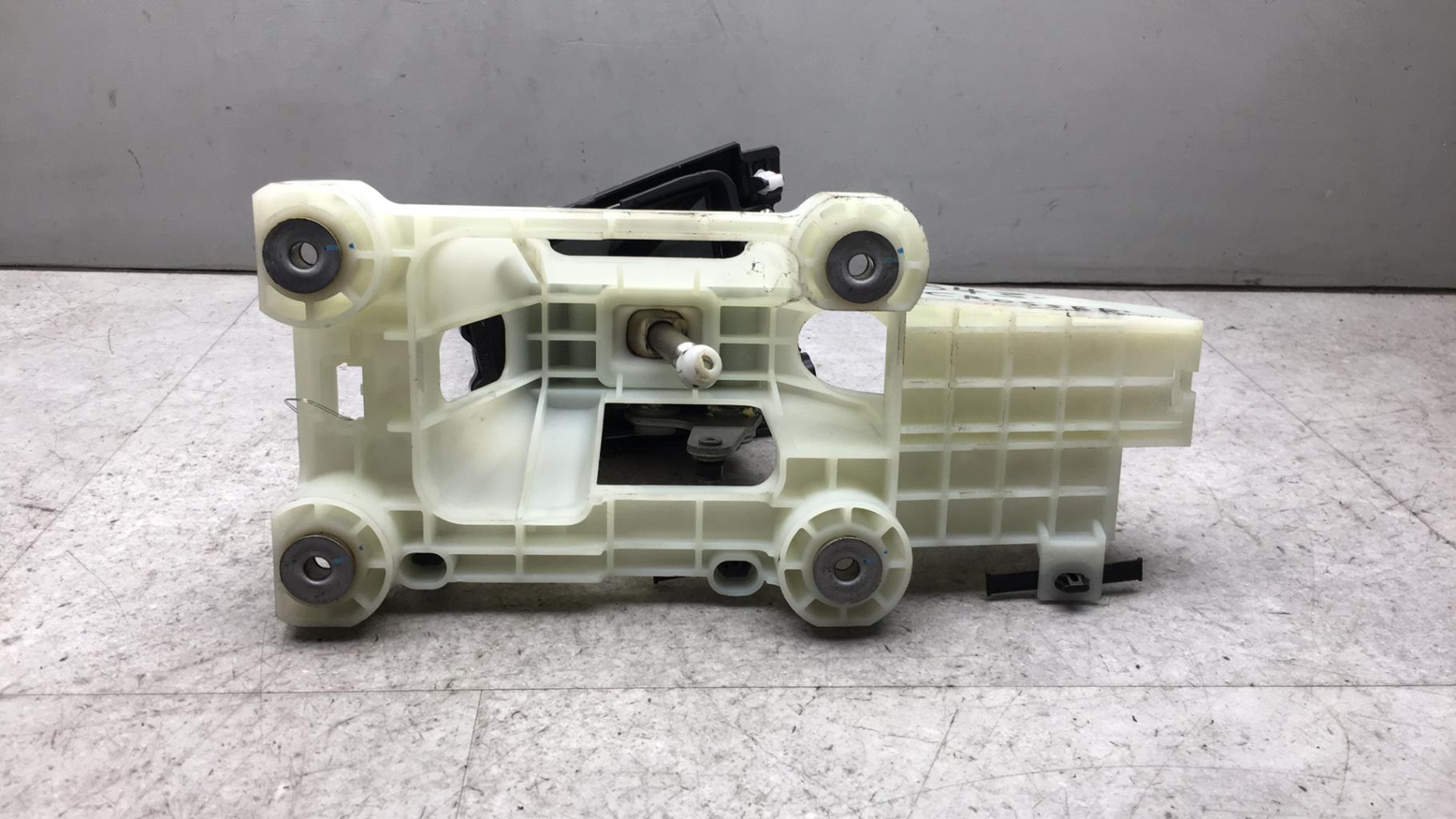 Levier de vitesses CITROEN C-CROSSER Diesel - 1