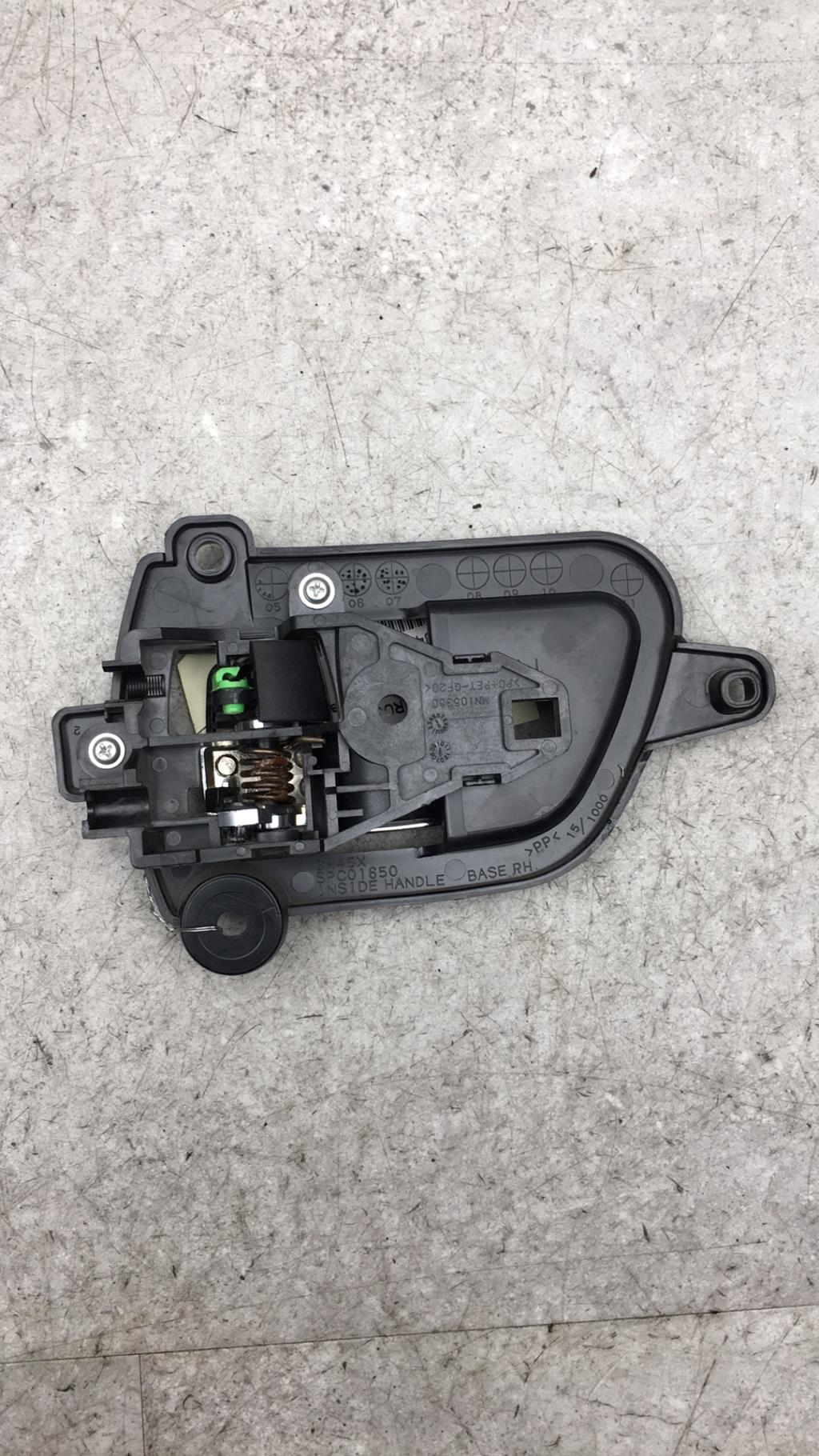 Maniglia interna anteriore destra CITROEN C-CROSSER Diésel - 1