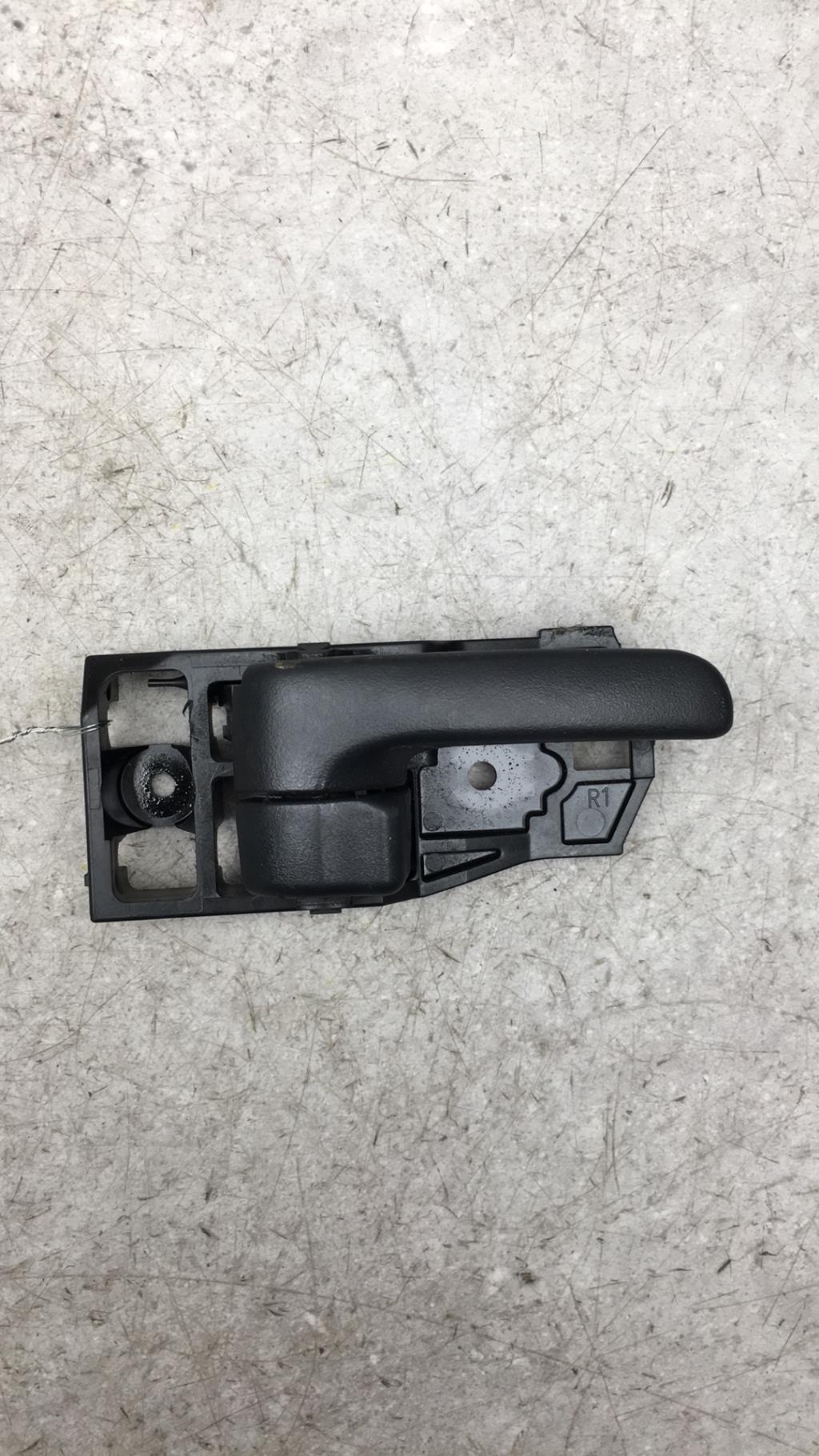 Maniglia interna anteriore destra TOYOTA RAV4 2 PHASE 1 Diésel - 1