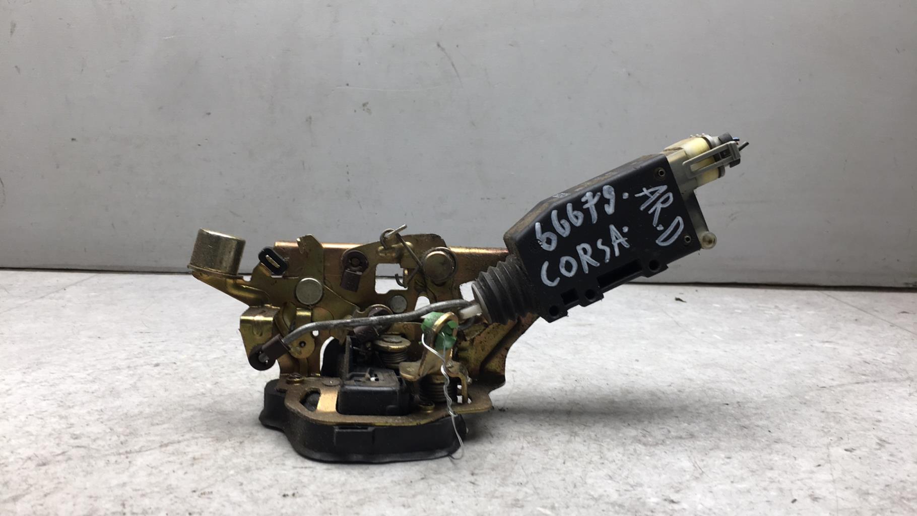 Serratura posteriore destra OPEL CORSA B PHASE 2  - 1