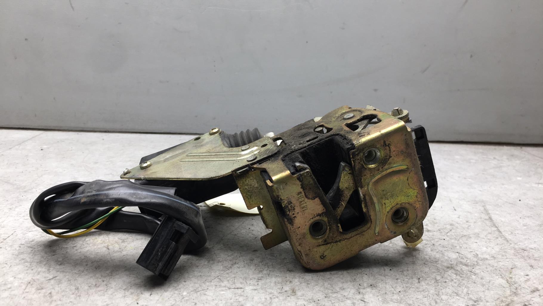 Serratura anteriore destra VOLVO 440 PHASE 2 Gasolina - 1