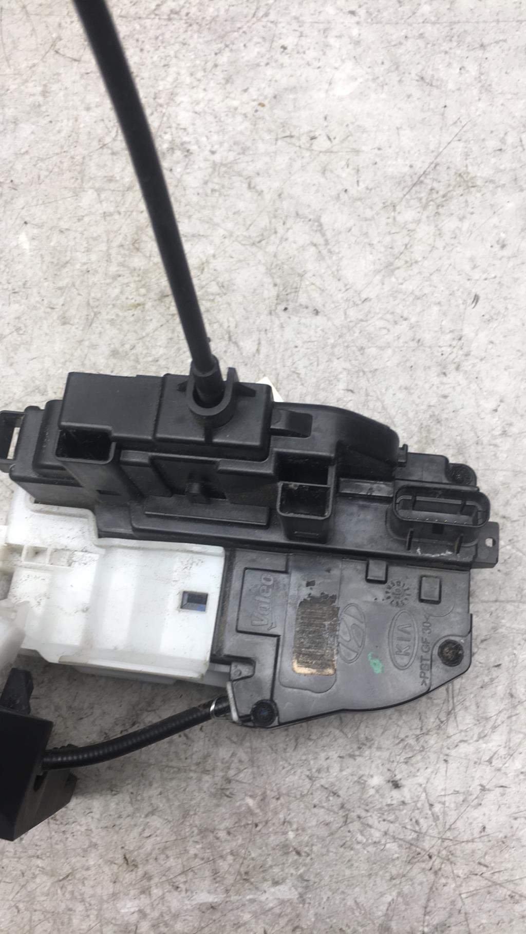 Serrure avant droit KIA CEE-D 1 PHASE 1  - 1