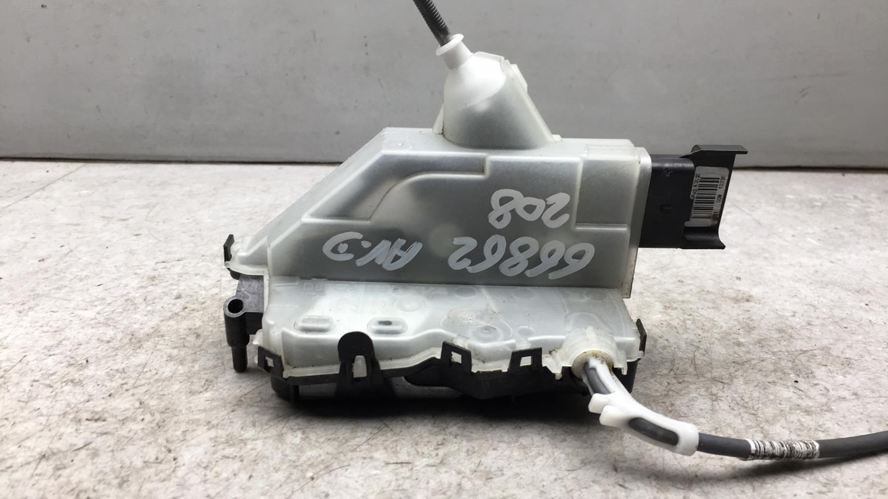 Serratura anteriore destra PEUGEOT 208 2  - 1