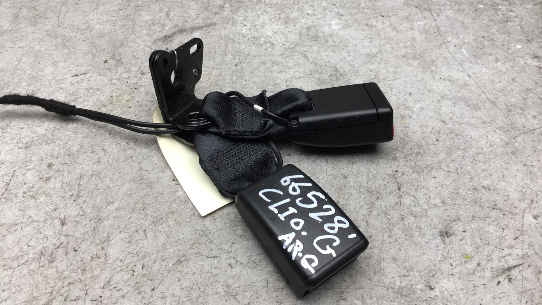 Aggancio cintura sicurezza posteriore sinistro RENAULT CLIO 4 PHASE 1  - 1