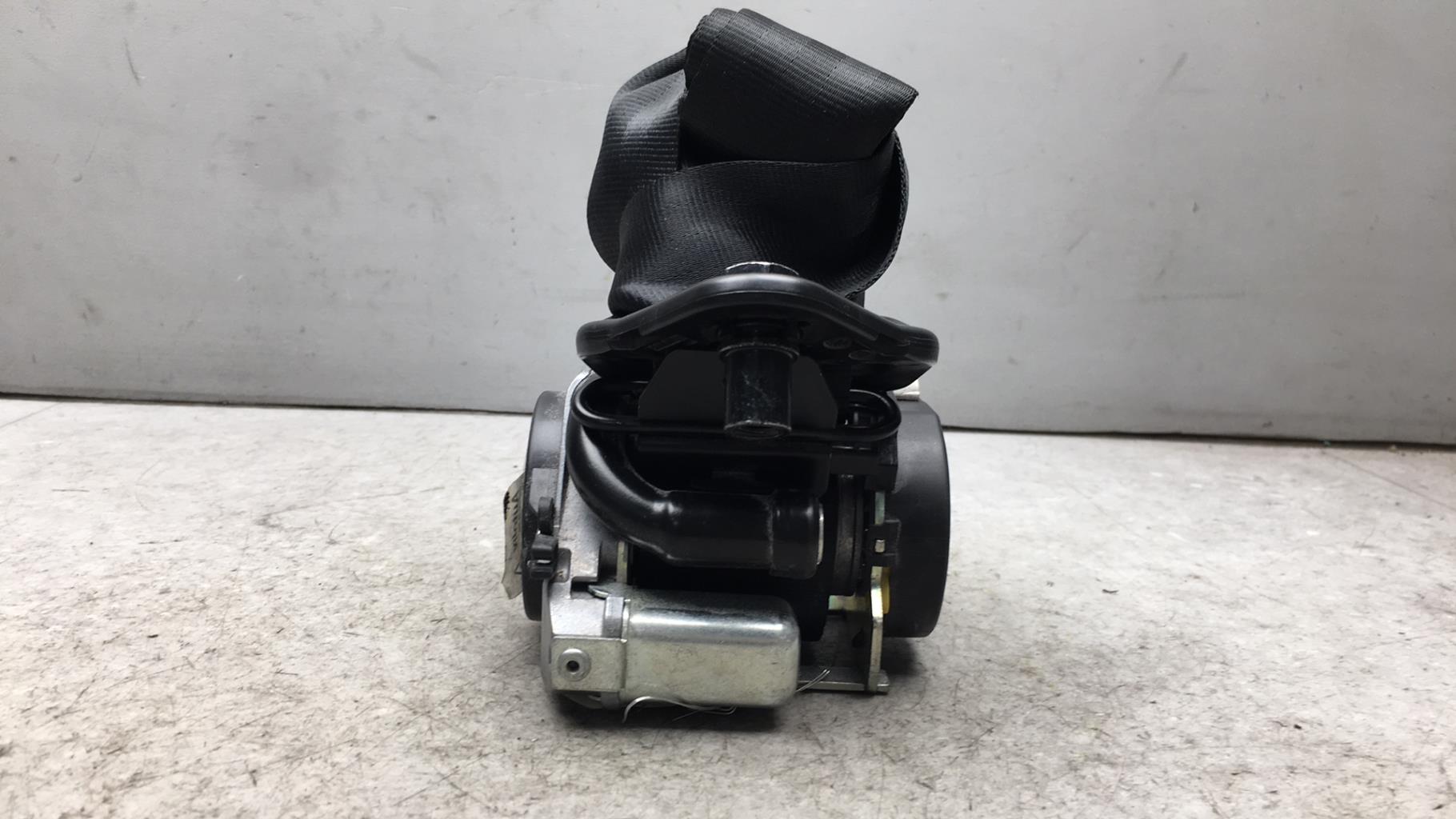 Ceinture avant droit RENAULT CLIO 4 PHASE 1 Diesel - 1