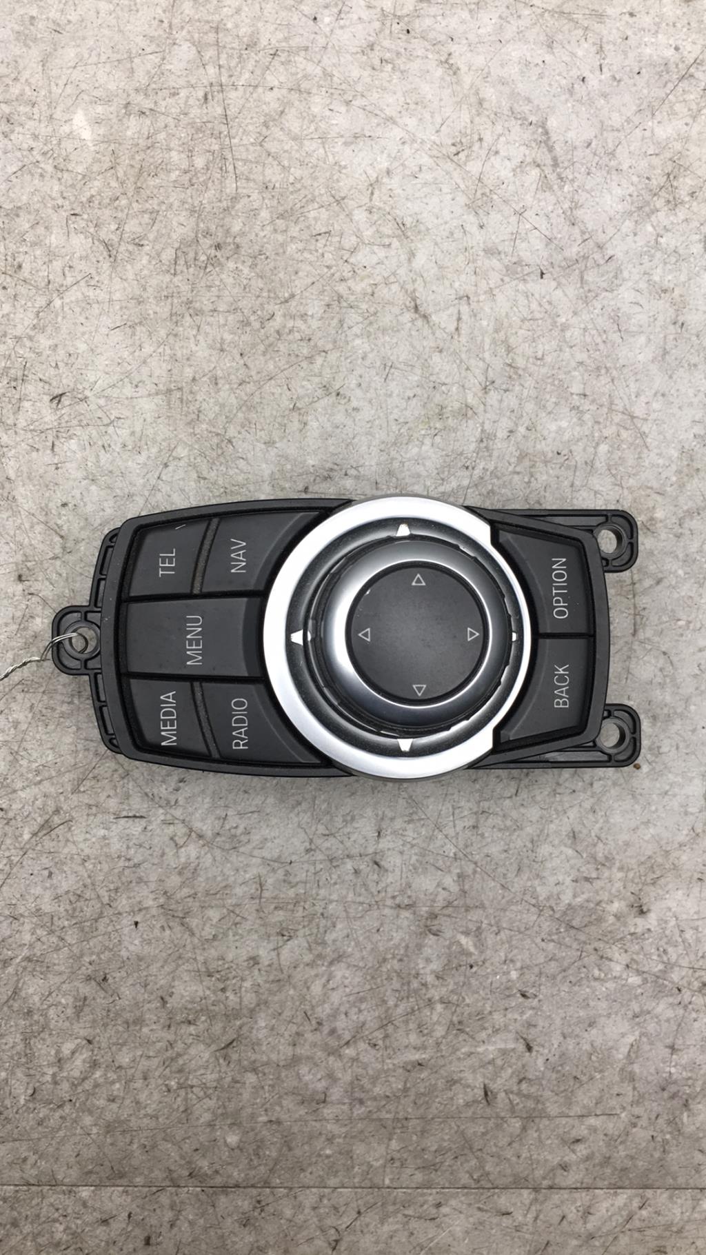 Commande autoradio BMW SERIE 3 F30 PHASE 1 Diesel - 1