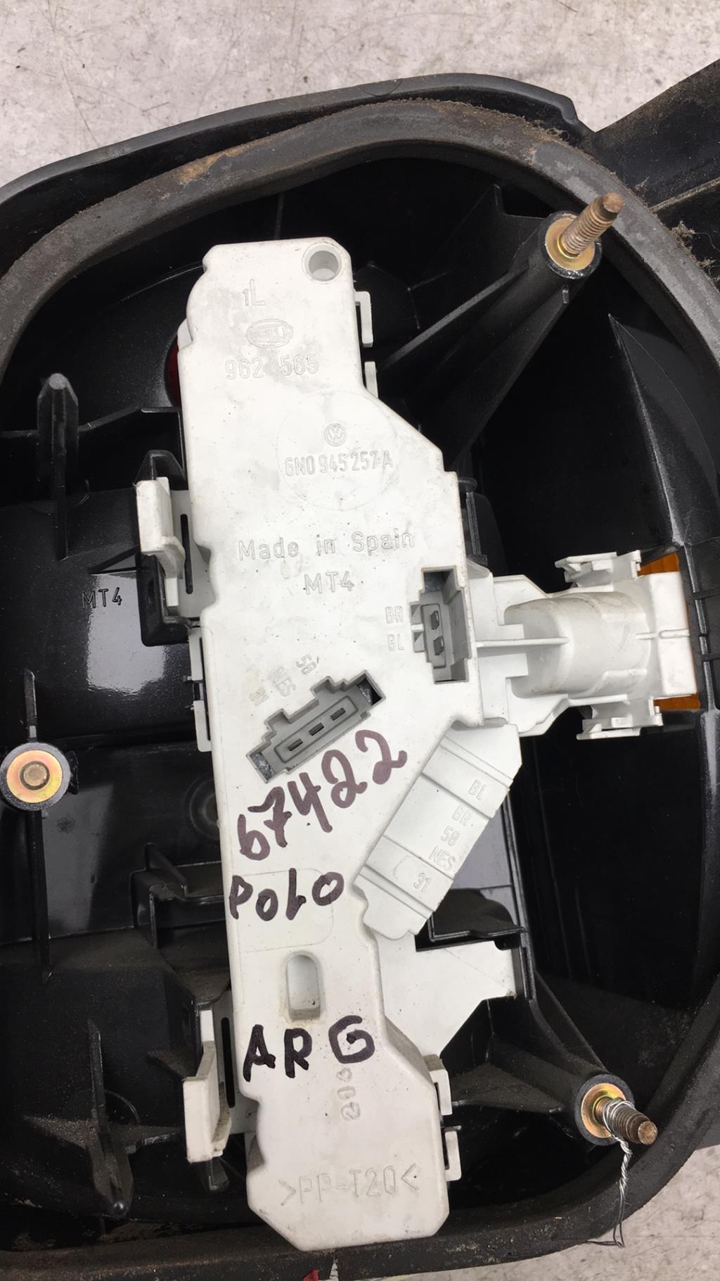 Fanale posteriore principale sinistro (luci) VOLKSWAGEN POLO 3 PHASE 1 Gasolina - 1