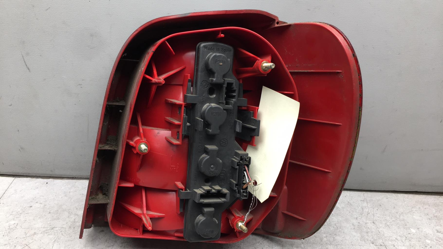 Fanale posteriore principale sinistro (luci) VOLKSWAGEN POLO 3 PHASE 2 Diésel - 1