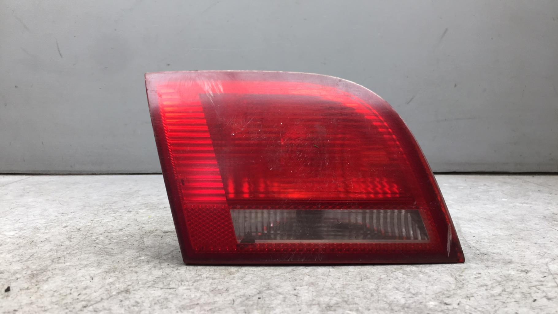 Feu arriere secondaire gauche (feux) AUDI A3 2 SPORTBACK PHASE 1 Diesel - 1