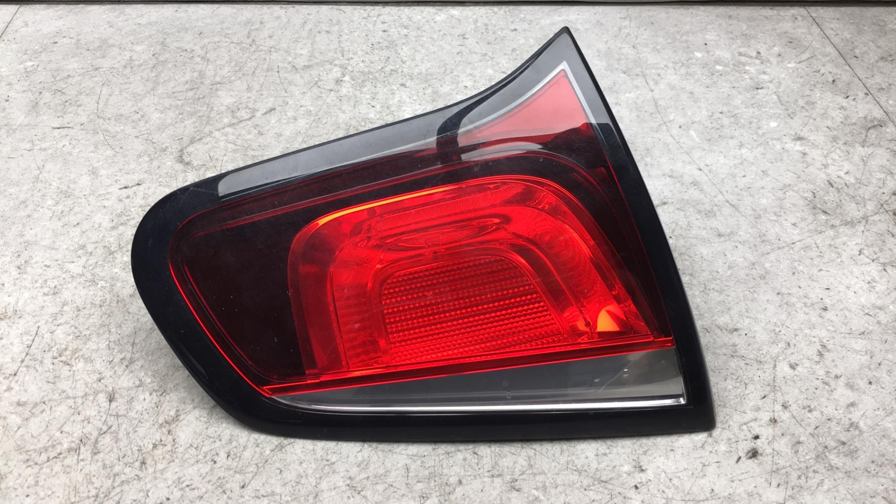 Feu arriere secondaire gauche (feux) CITROEN C3 2 PHASE 1  - 1