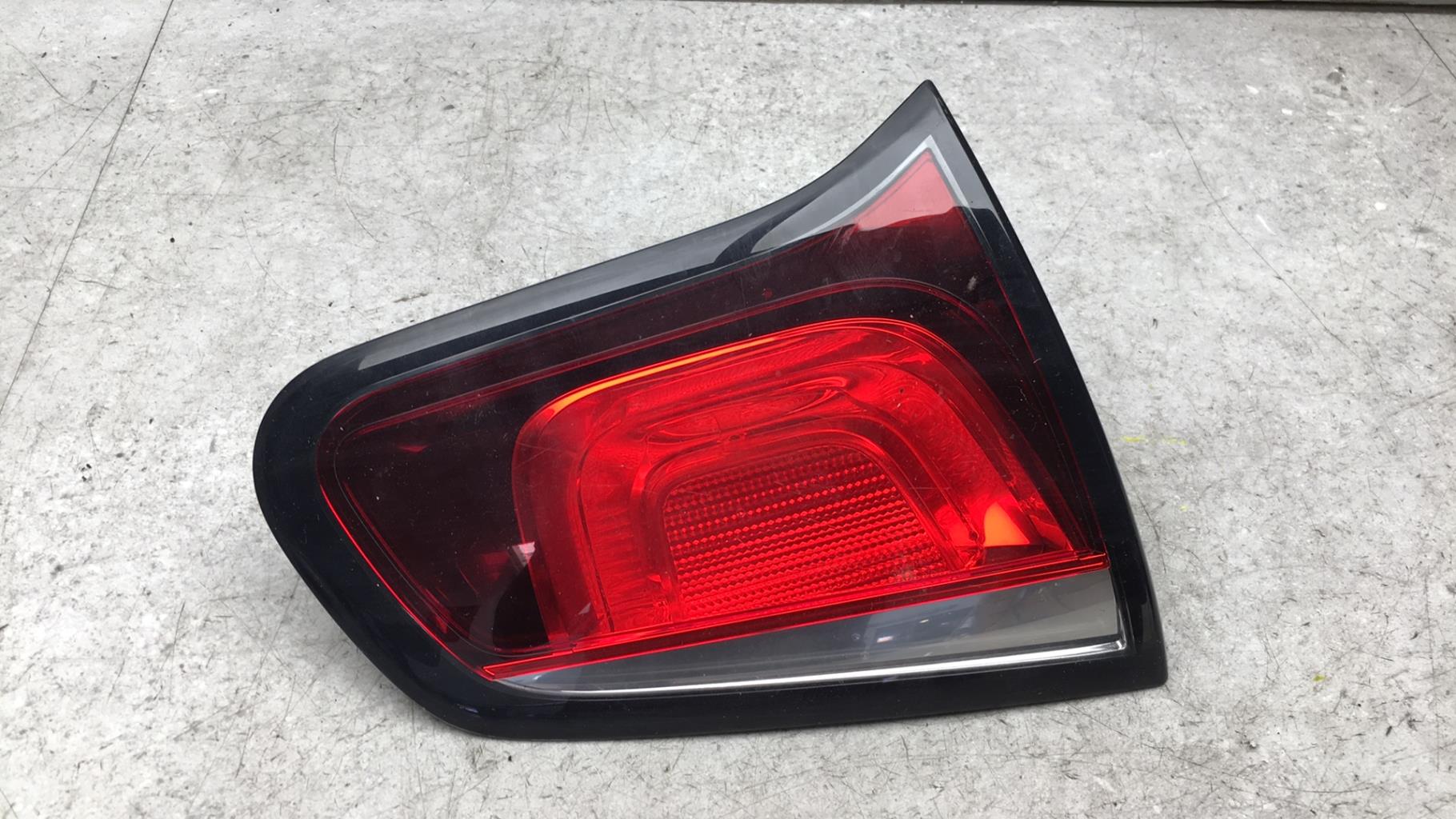 Feu arriere secondaire gauche (feux) CITROEN C3 2 PHASE 2 Essence - 1