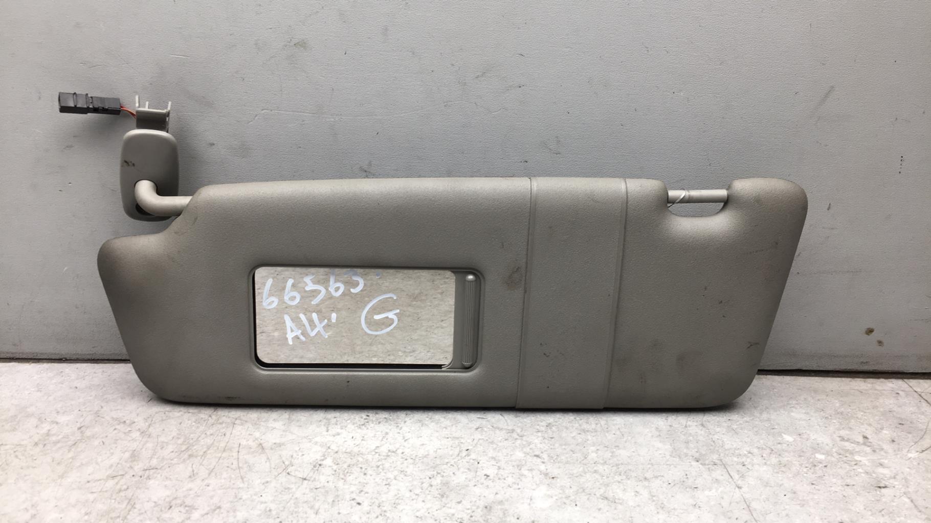Pare soleil gauche AUDI A4 2 AVANT PHASE 1 BREAK Diesel - 1