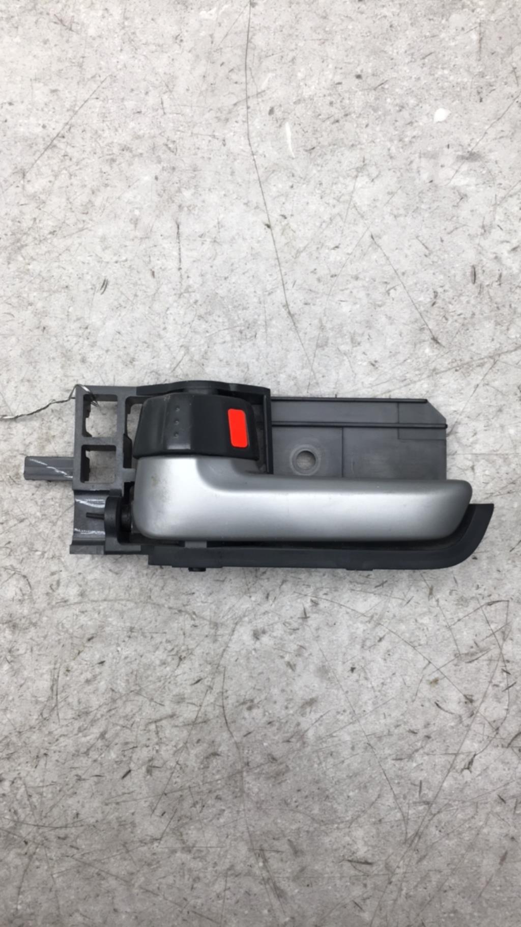Maniglia interna posteriore sinistra SUZUKI ALTO 3 Gasolina - 1