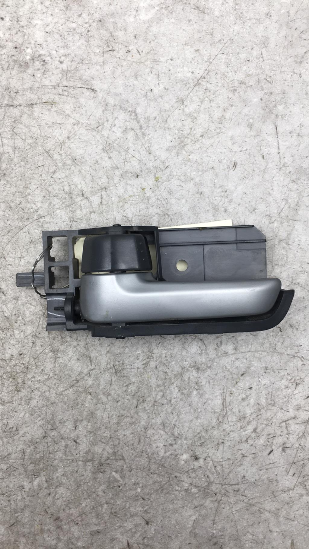 Maniglia interna anteriore sinistra SUZUKI ALTO 3 Gasolina - 1