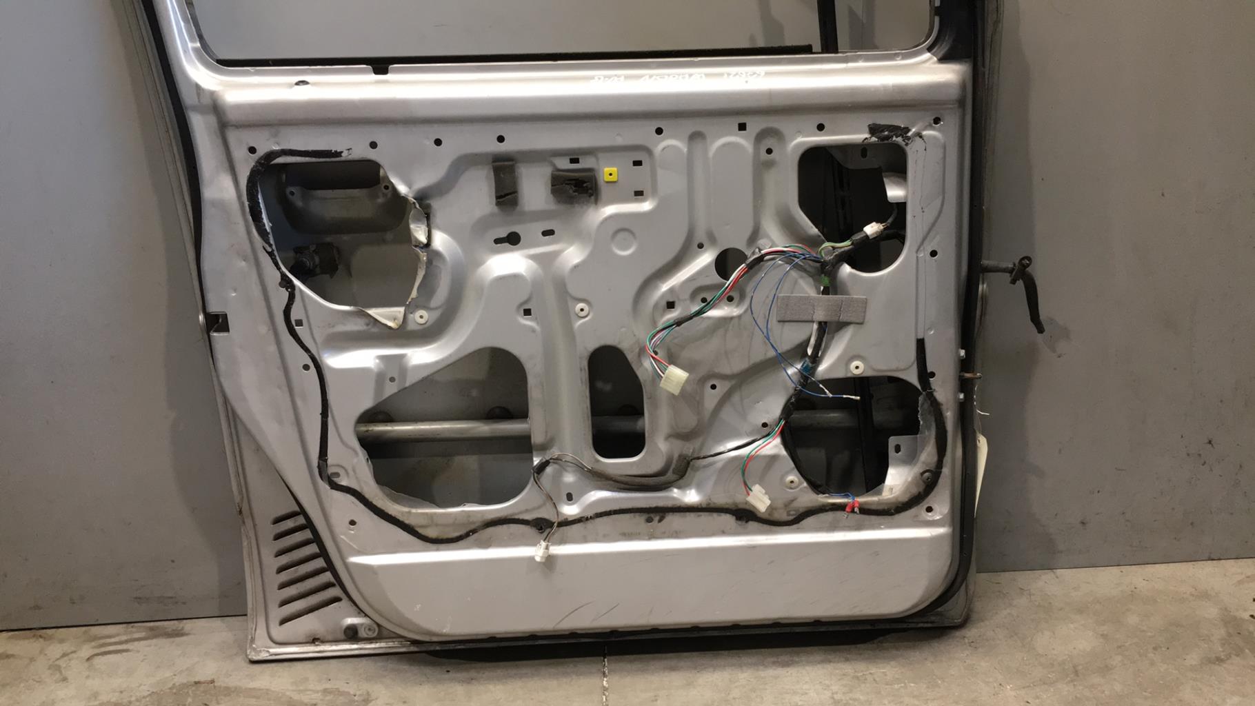 Porte avant gauche SUZUKI WAGON-R PHASE 1 Essence - 1