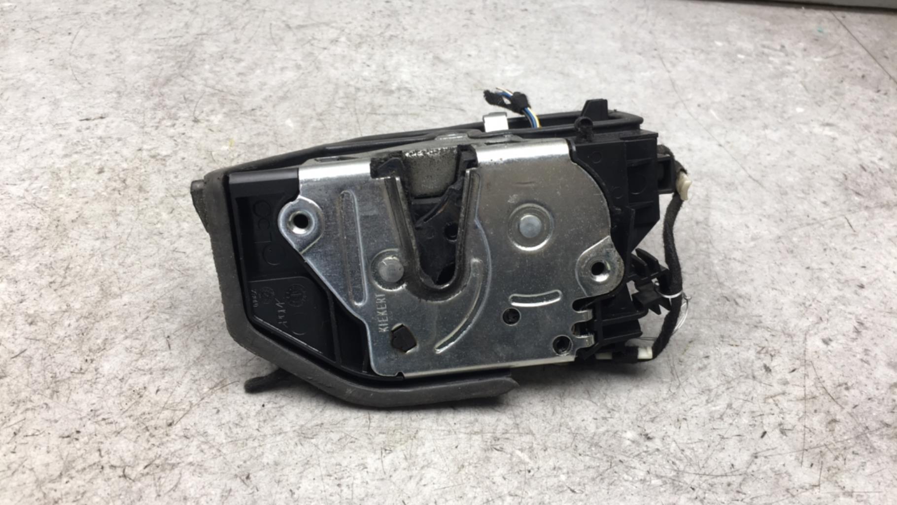 Serratura posteriore sinistra BMW SERIE 1 F20 PHASE 1 Diésel - 1