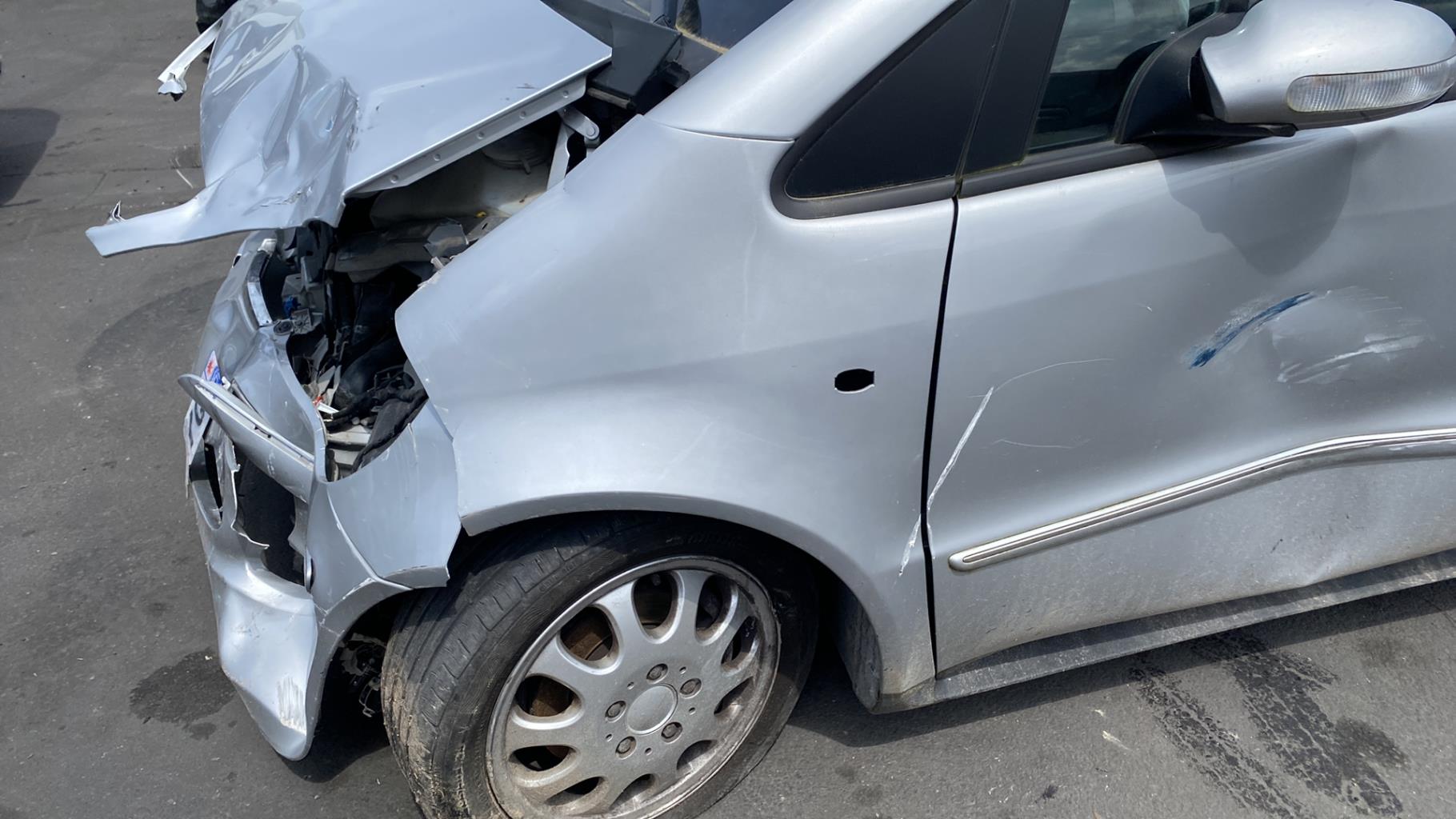 Aggancio cintura sicurezza anteriore sinistro MERCEDES CLASSE A 168 PHASE 2 Diésel - 1
