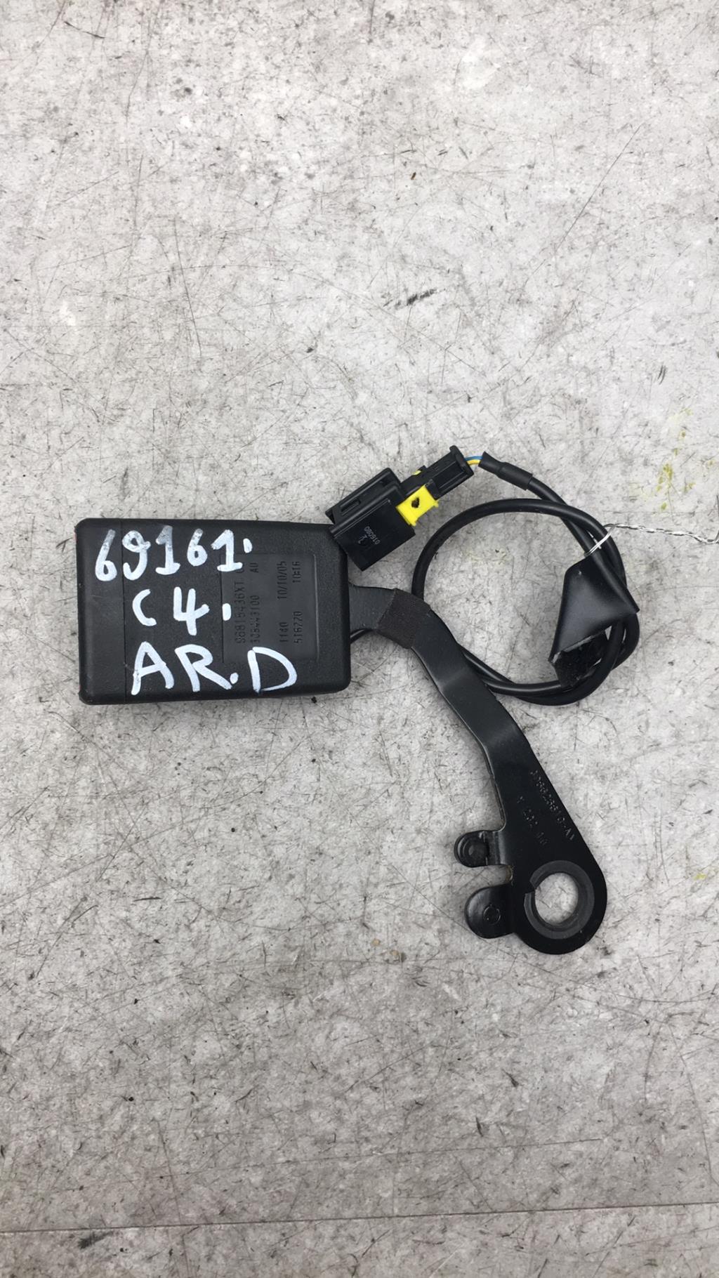 Aggancio cintura sicurezza posteriore destro CITROEN C4 PICASSO 1 Diésel - 1