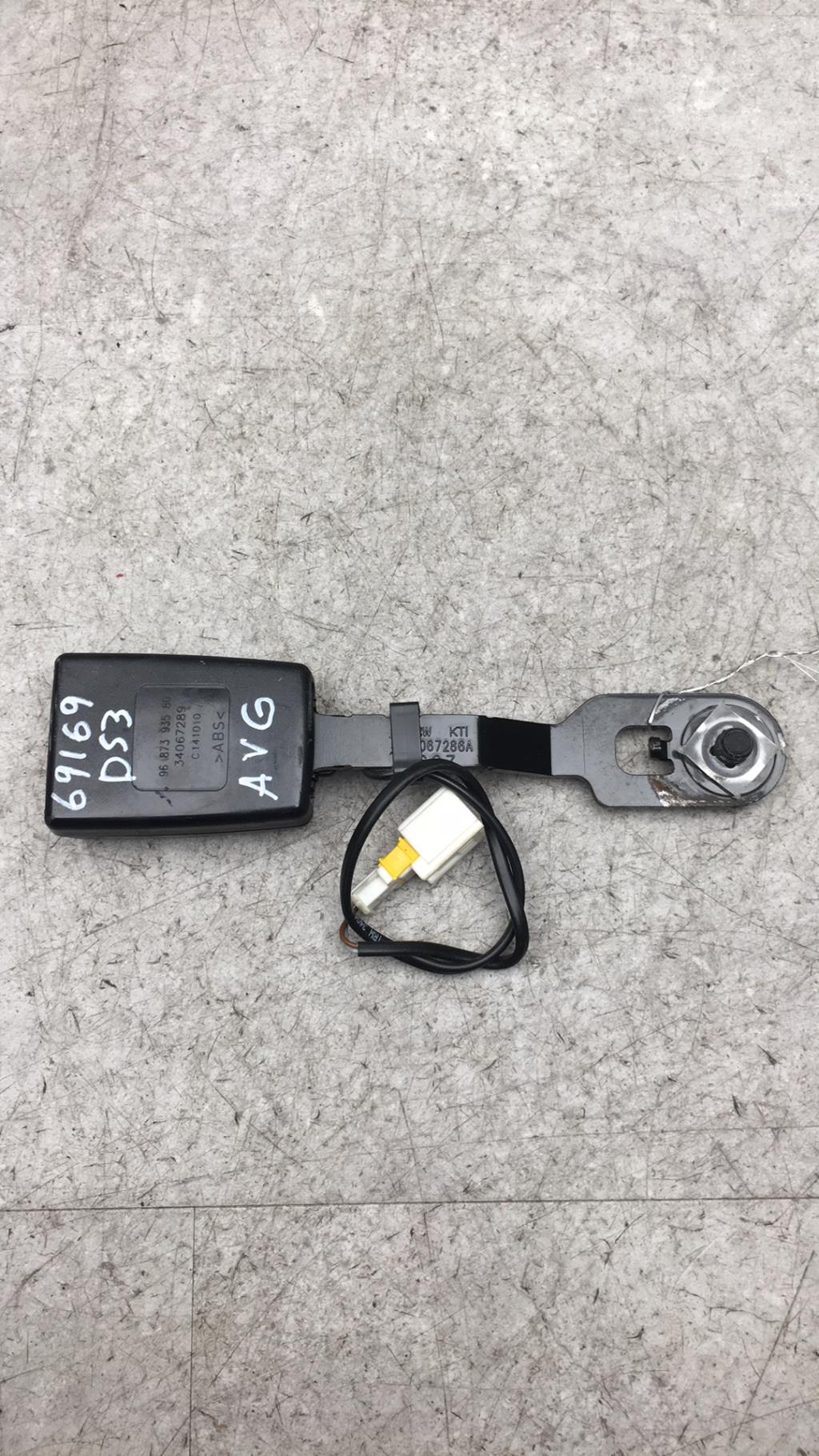 Aggancio cintura sicurezza anteriore sinistro CITROEN DS3 PHASE 1  - 1